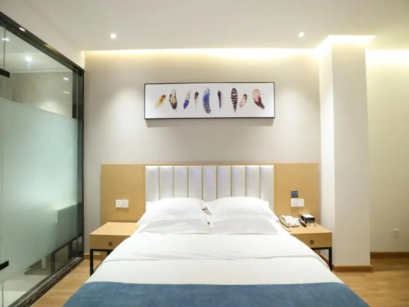 Shell Xinzheng Airport Port Huaxia Avenue Hotel