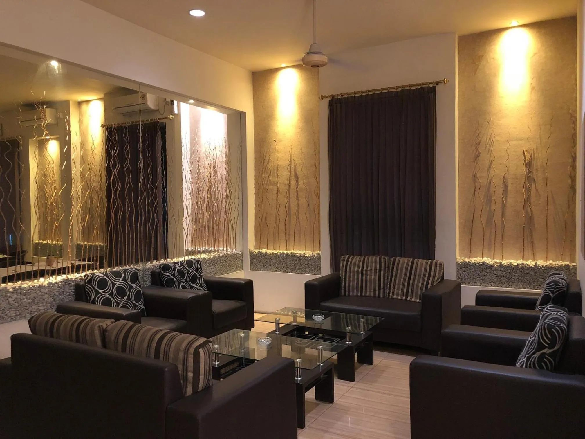 Seating area in Hotel Sinar 1