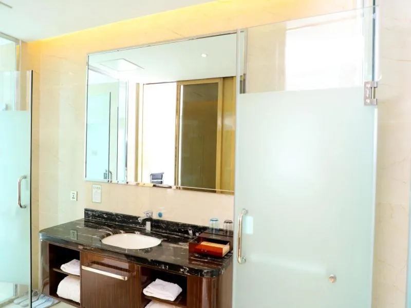 GreenTree Inn Zhumadian high-speed rail station square store