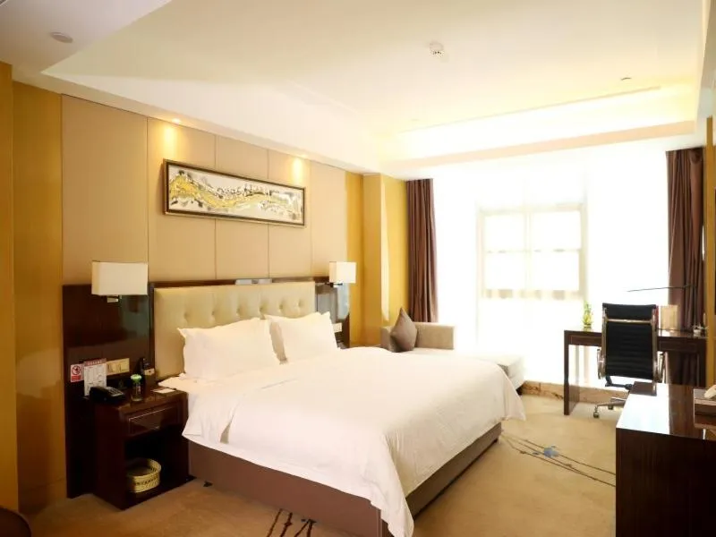 Bed in GreenTree Inn Zhumadian high-speed rail station square store