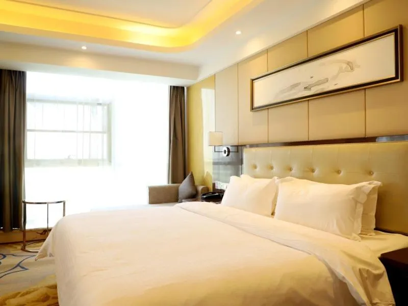Bed in GreenTree Inn Zhumadian high-speed rail station square store