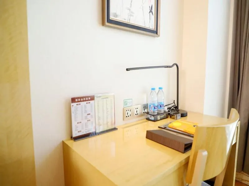 GreenTree Inn Zhumadian high-speed rail station square store