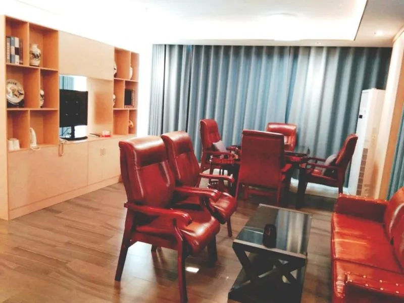 Shell Hainan Ledong County Huangliu Town Bus Station Hotel