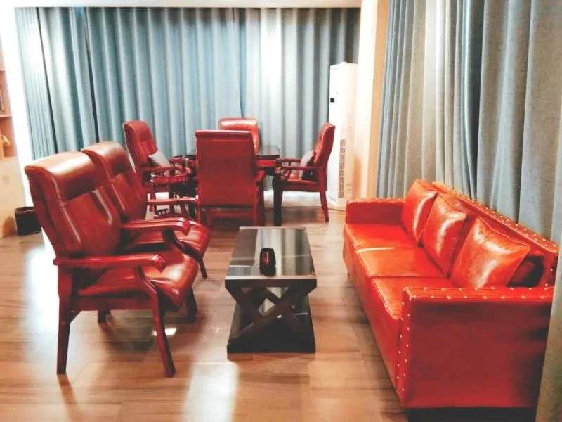 Shell Hainan Ledong County Huangliu Town Bus Station Hotel