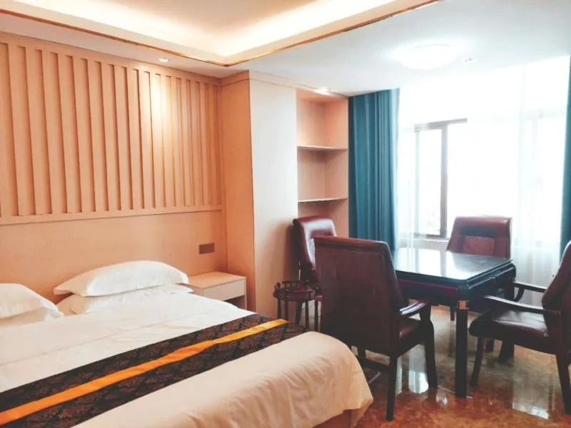 Shell Hainan Ledong County Huangliu Town Bus Station Hotel