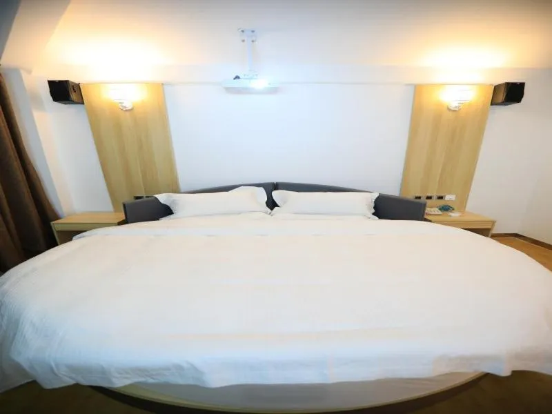 Bed in GreenTree Binzhou Wudi District People's Hospital Flying Dragon Street Hotel