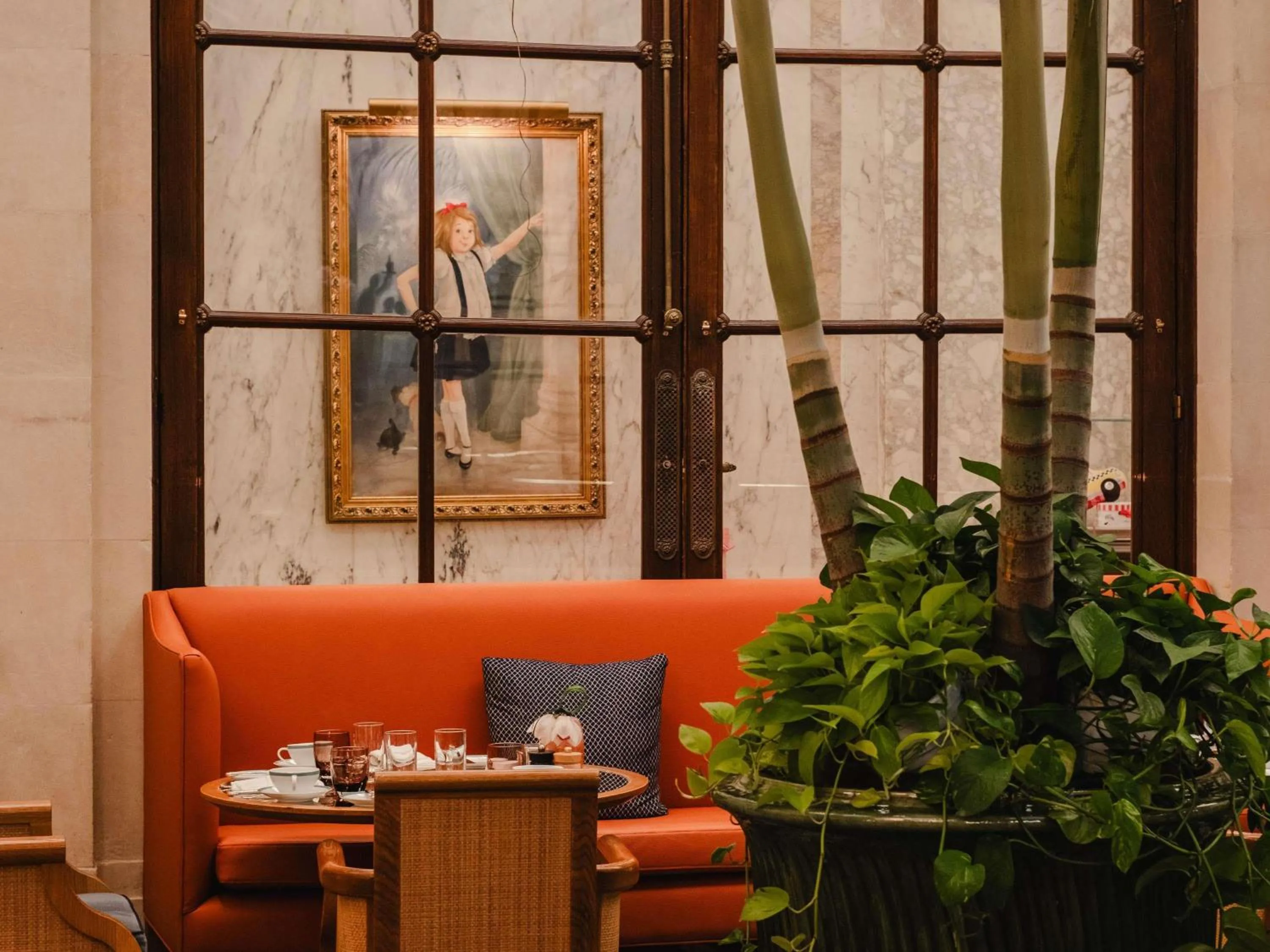 Restaurant/places to eat in The Plaza