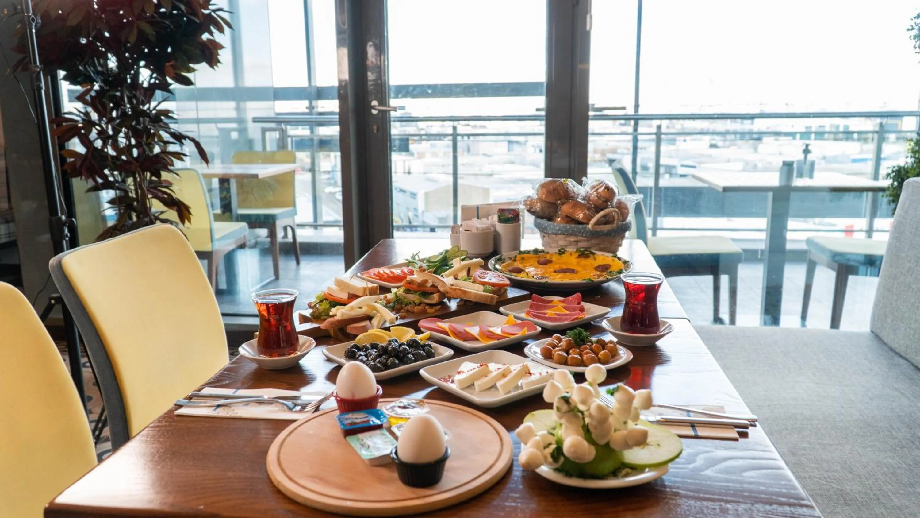 Breakfast in Ostimpark Business Hotel