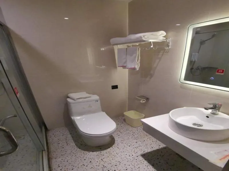 Shell Liaocheng Linqing City Bus Station Hotel