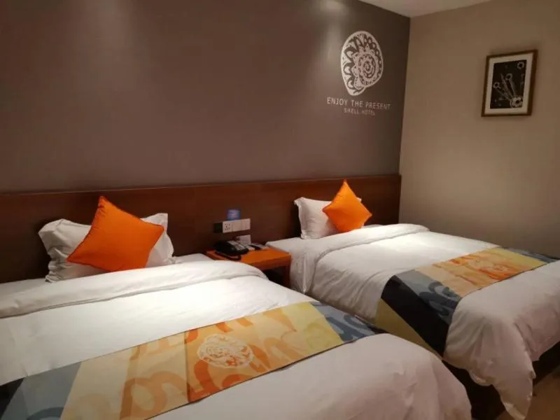 Bed in Shell Liaocheng Linqing City Bus Station Hotel