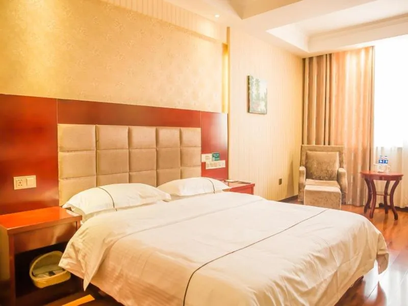 Bed in GreenTree Inn Jiayuguan Xinhua South Road Express Hotel