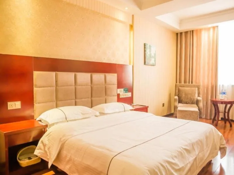 Bed in GreenTree Inn Jiayuguan Xinhua South Road Express Hotel