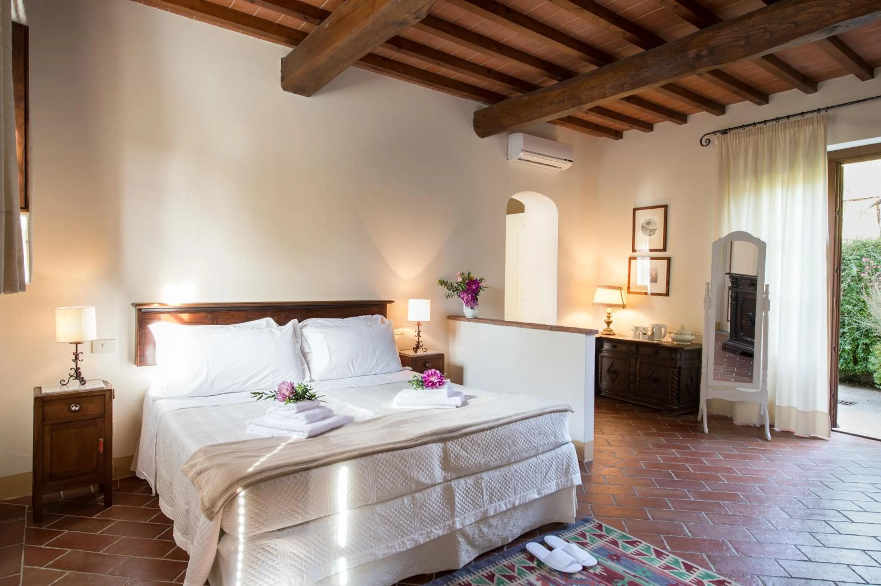 Photo of the whole room, Bed in Borgo I Vicelli Adults Only Relais