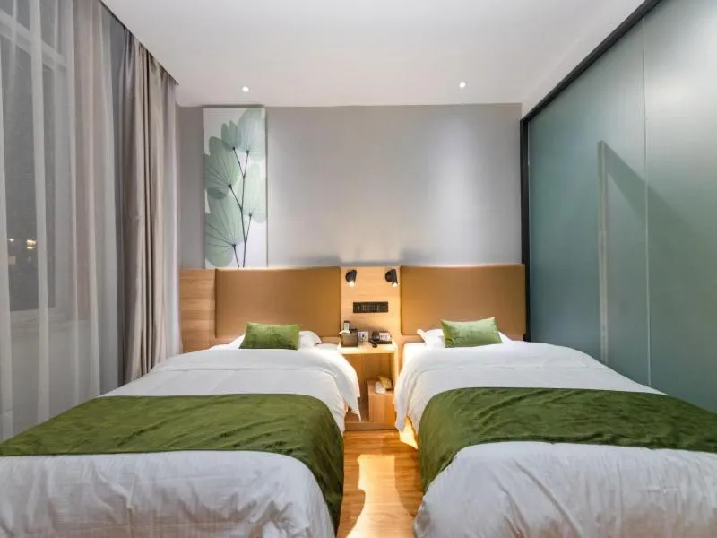 Shell Ningbo Gaoqiao Subway Station Hotel