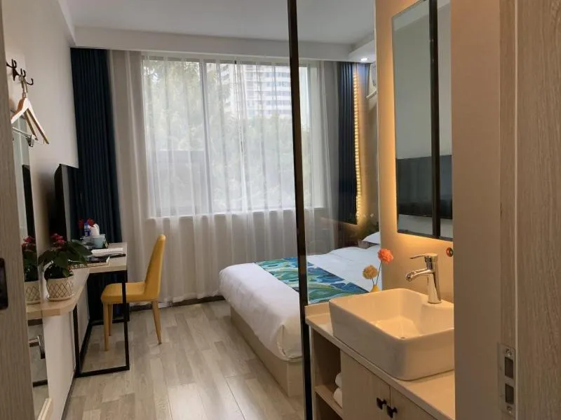 Bed in Shell Xi'an Yanta District Jixiang Village Subway Entrance Hotel