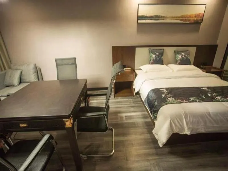 Shell Fuyang City South Bus Station Hotel