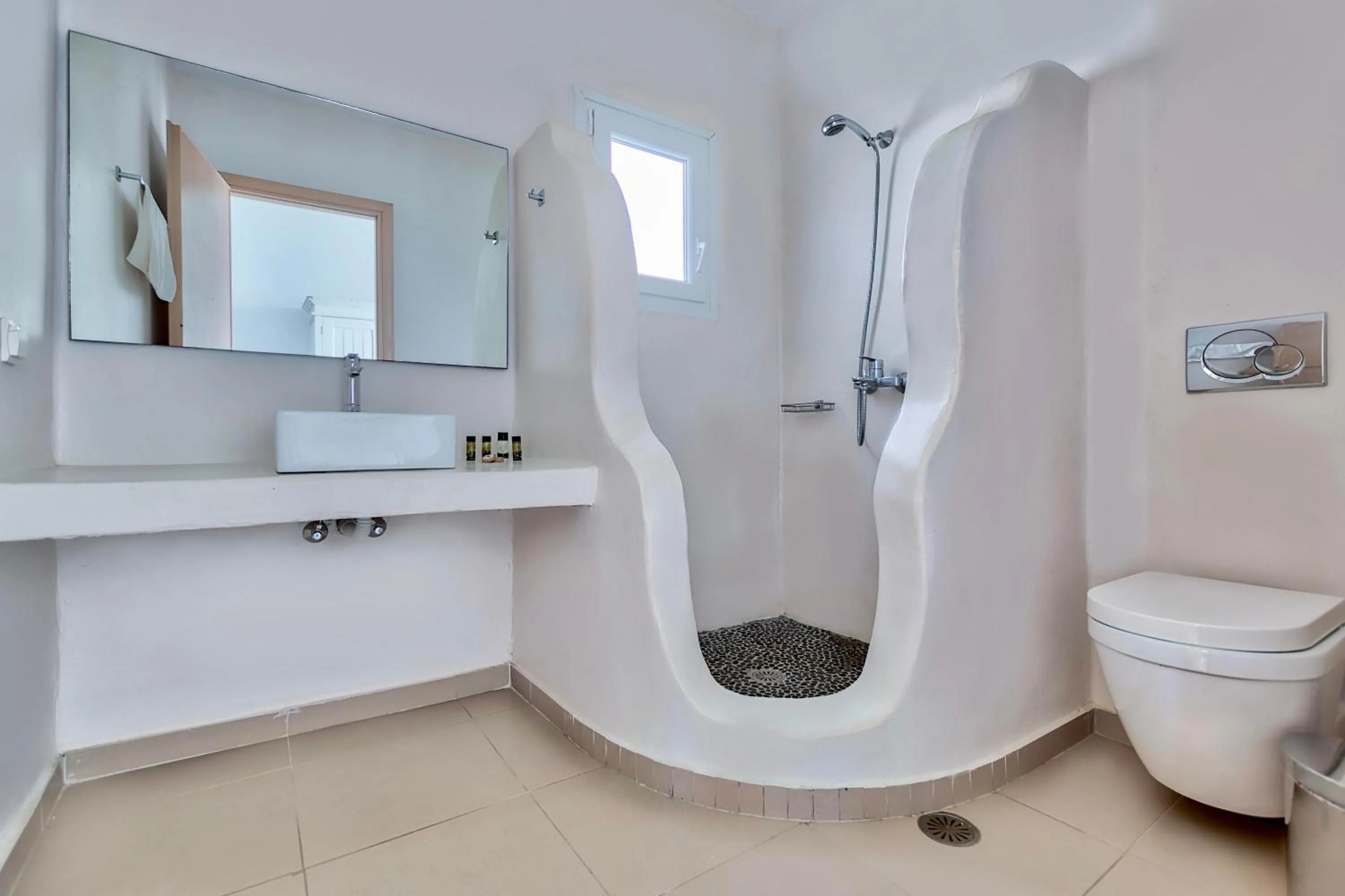 With-inn Mykonos Suites