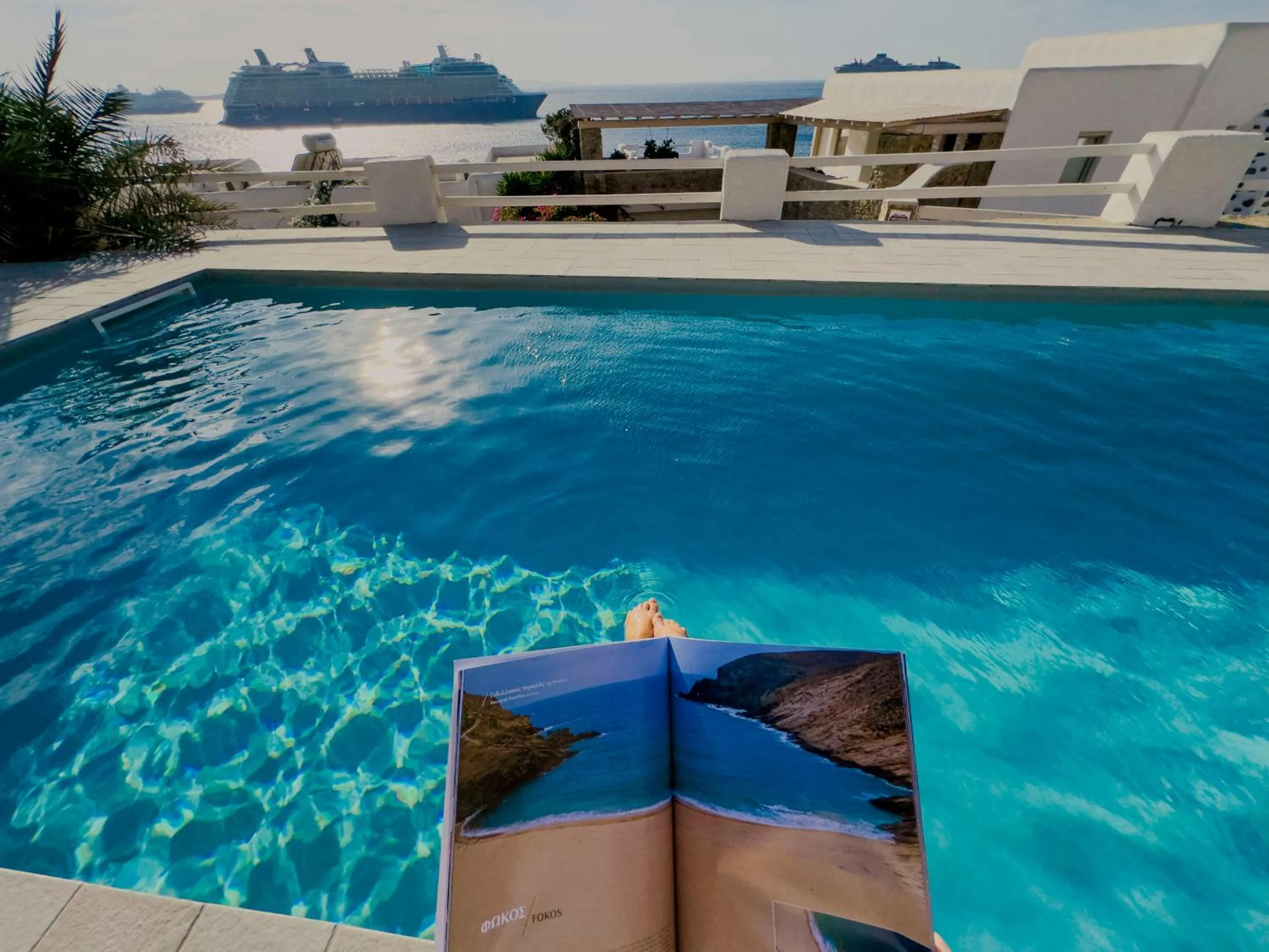 Day in With-inn Mykonos Suites