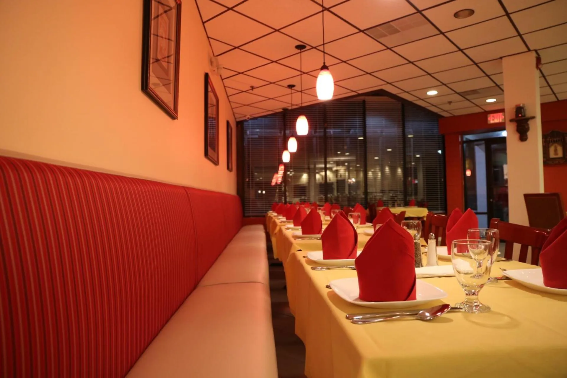 Restaurant/places to eat in Inn at Atlantic City Hotel & Banquet