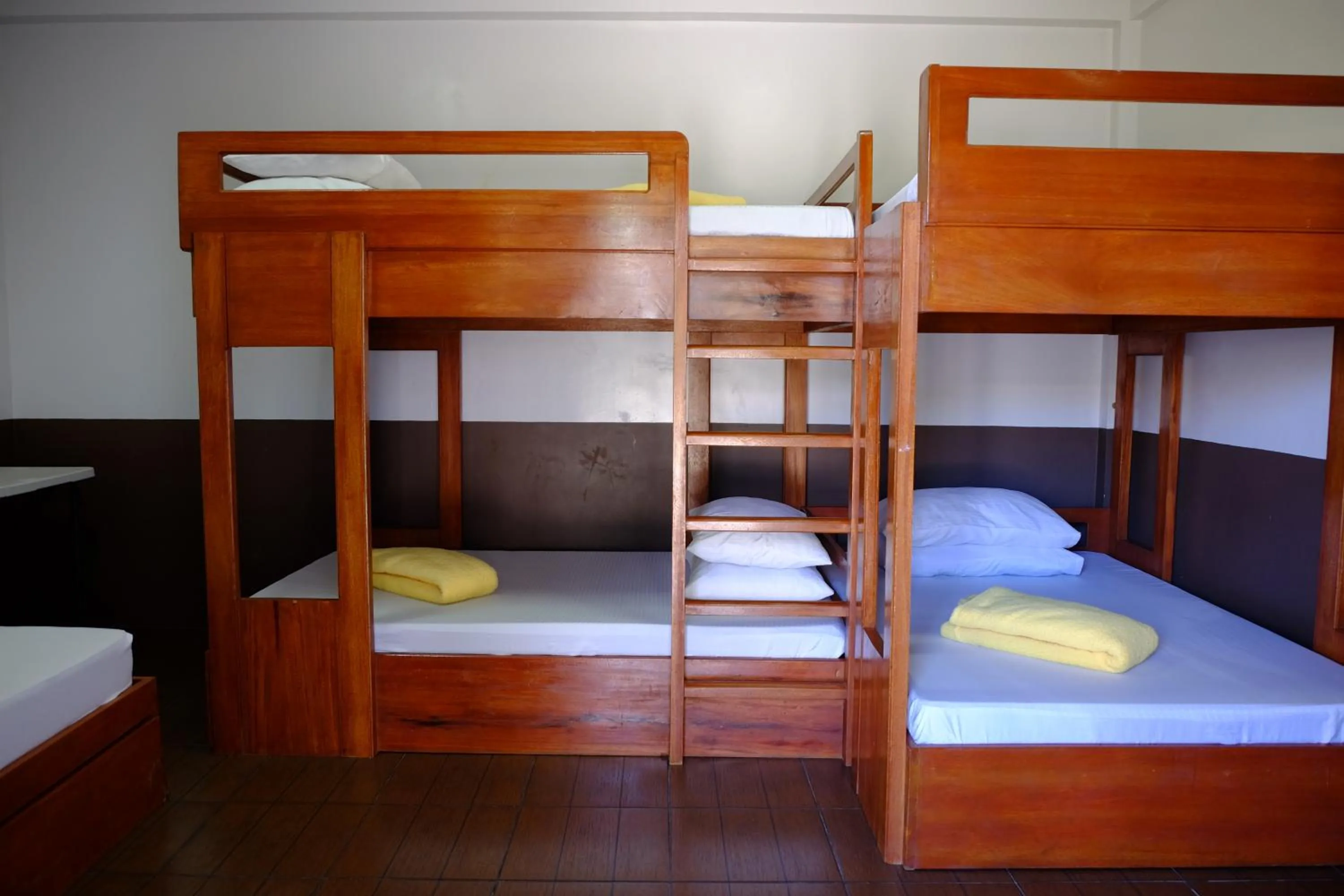 bunk bed, Bed in Pacific Waves Inn (Annex)