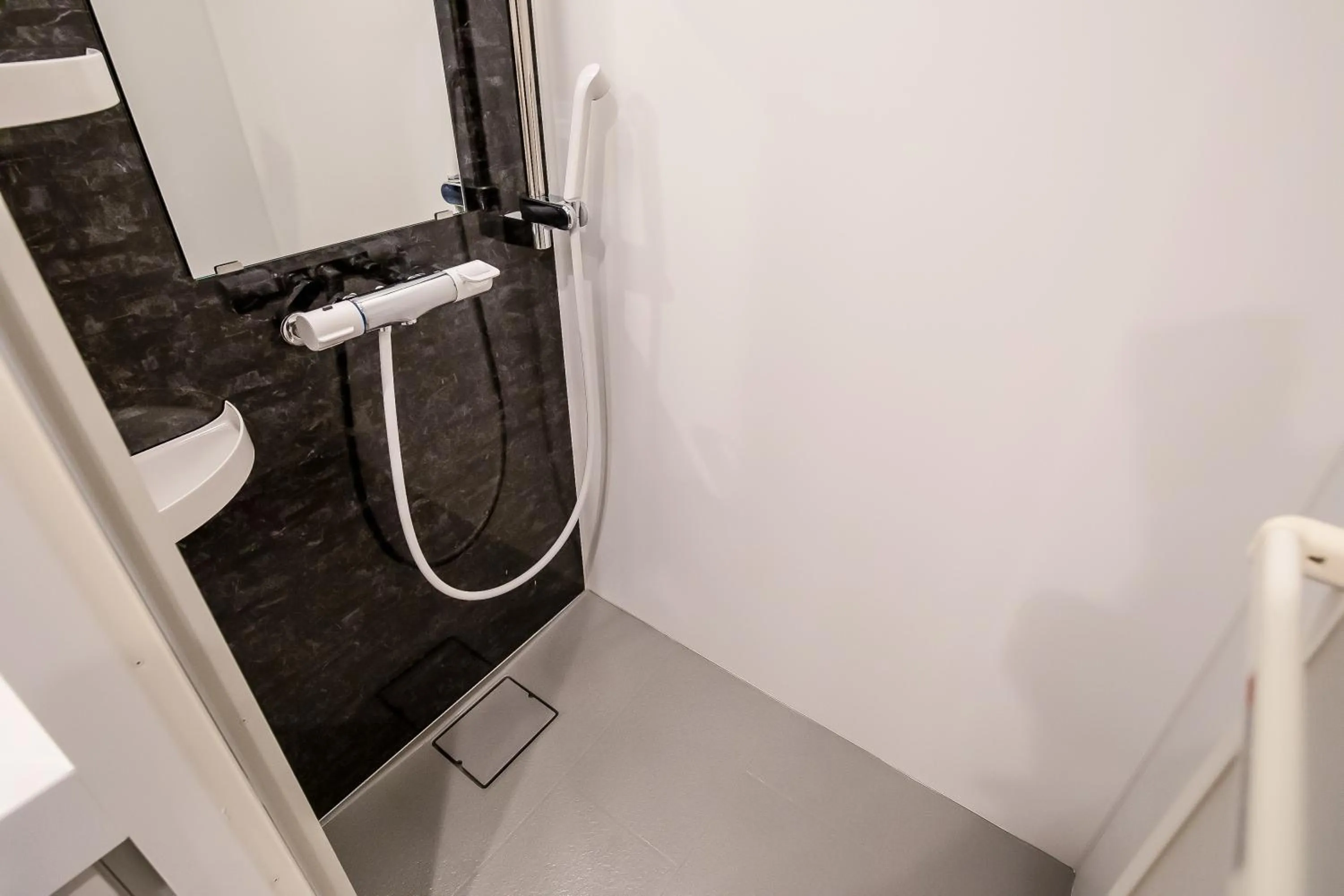 Bathroom in Akari Nijo-jo