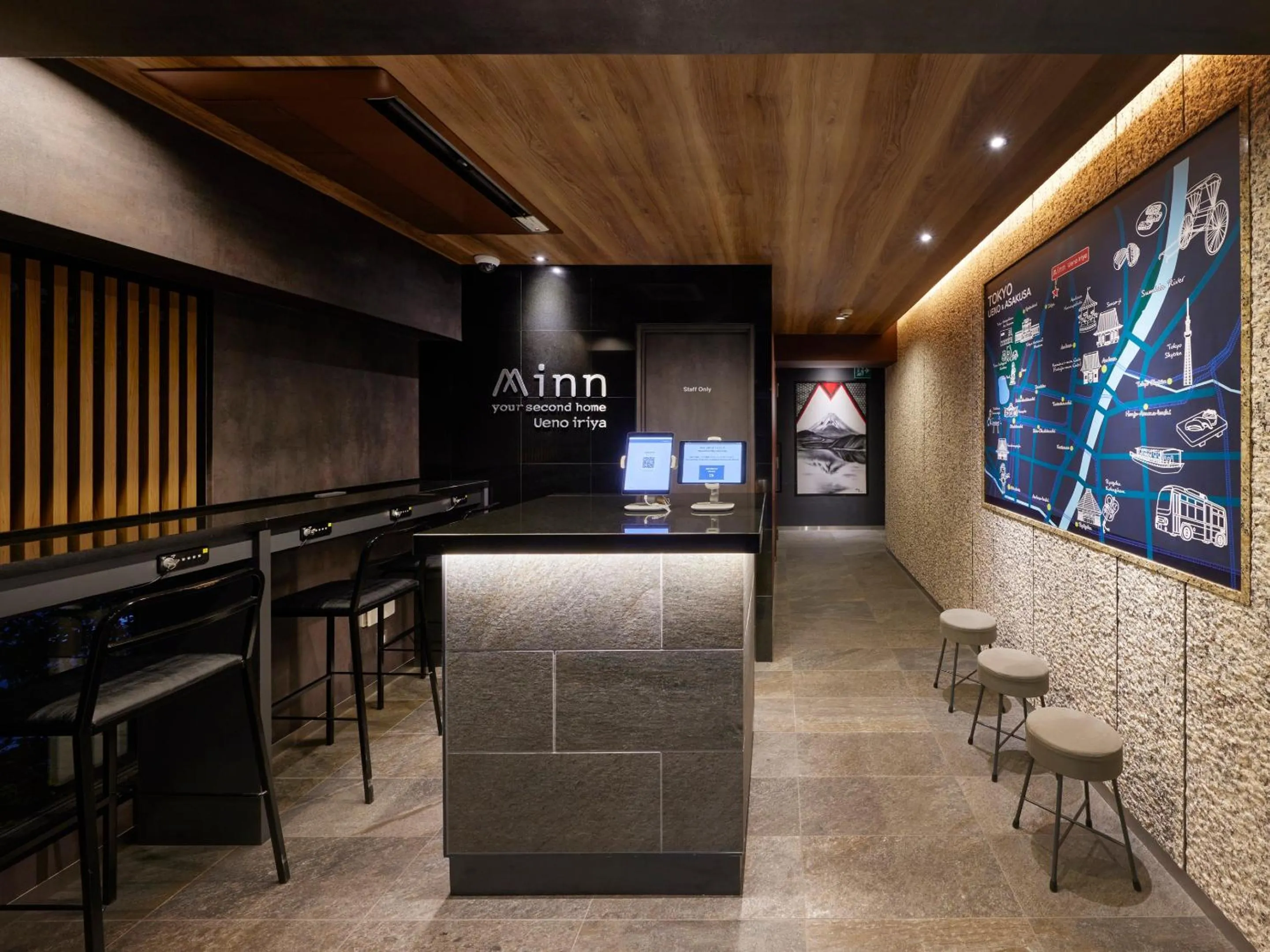 Lobby or reception in Minn Ueno Iriya