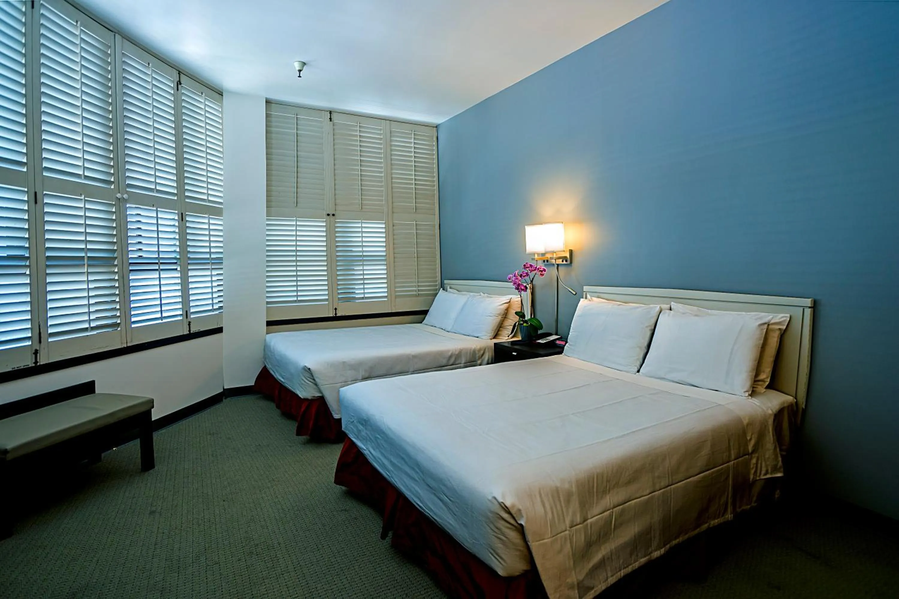 Bedroom, Bed in Grant Plaza Hotel