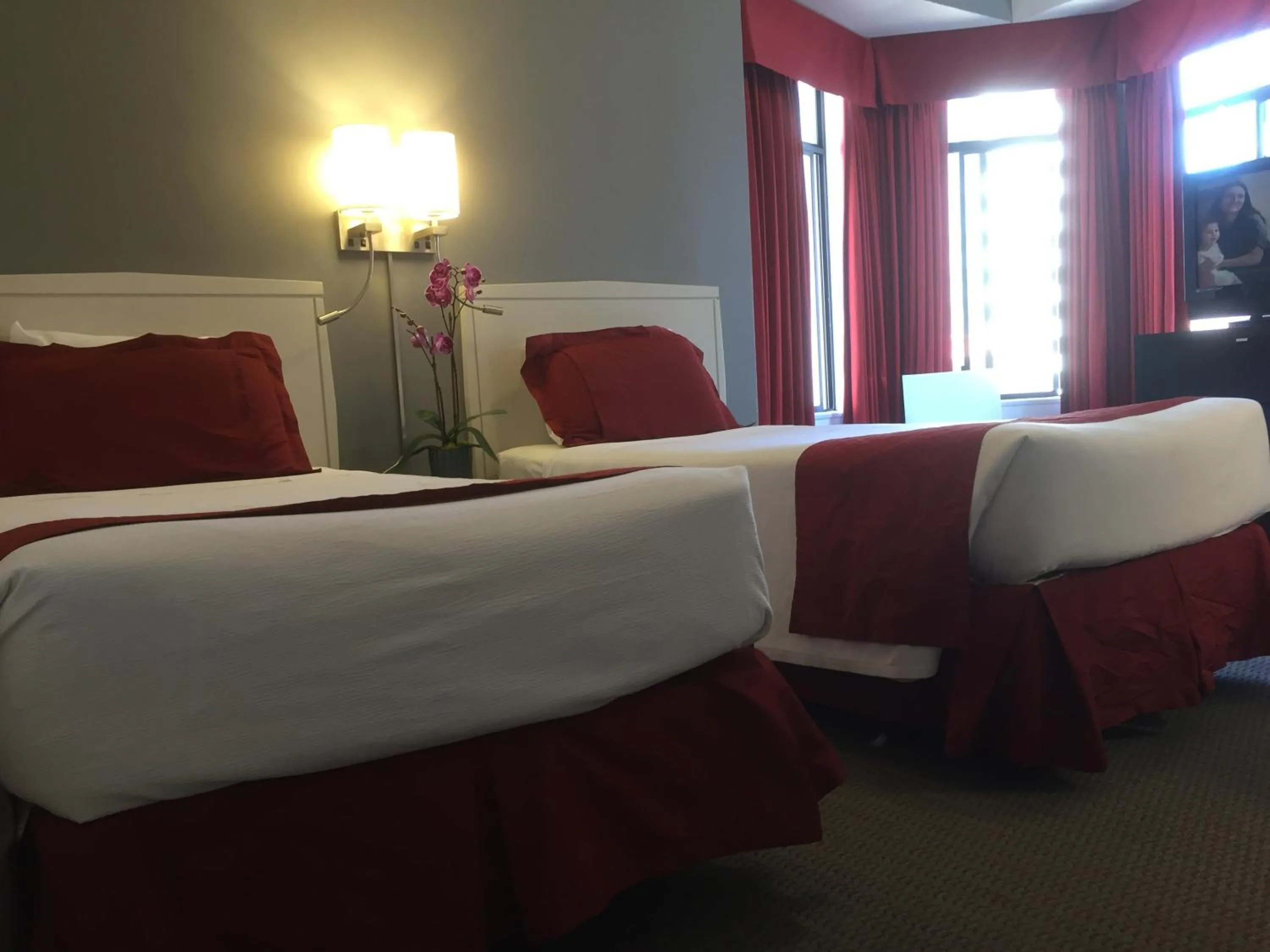 Bed in Grant Plaza Hotel