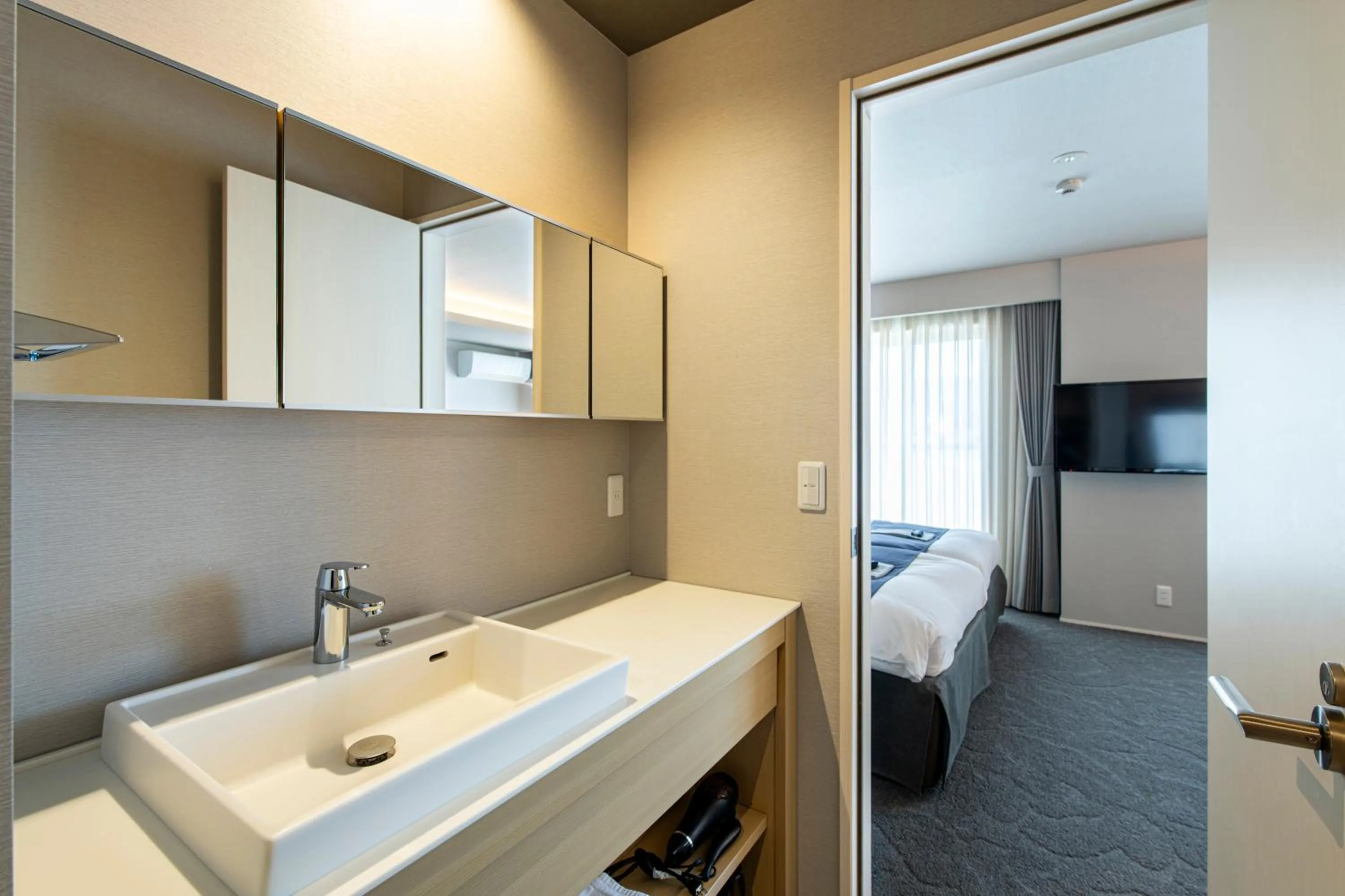 Bathroom, Bed in Kyohotel Kishotei Goshominami