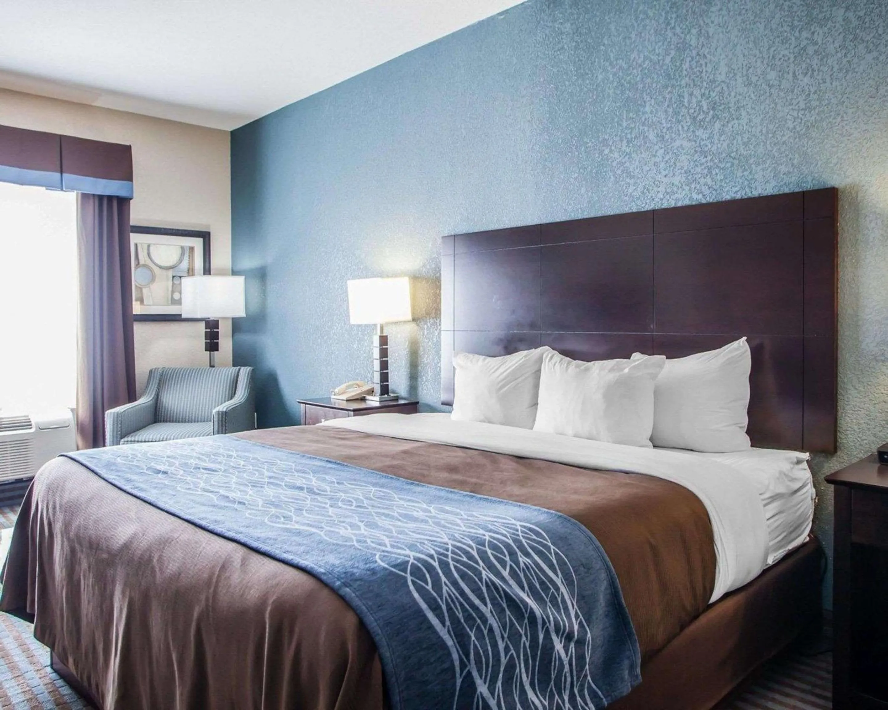 Bedroom, Bed in Comfort Inn Lees Summit - Hwy 50 & Hwy 291