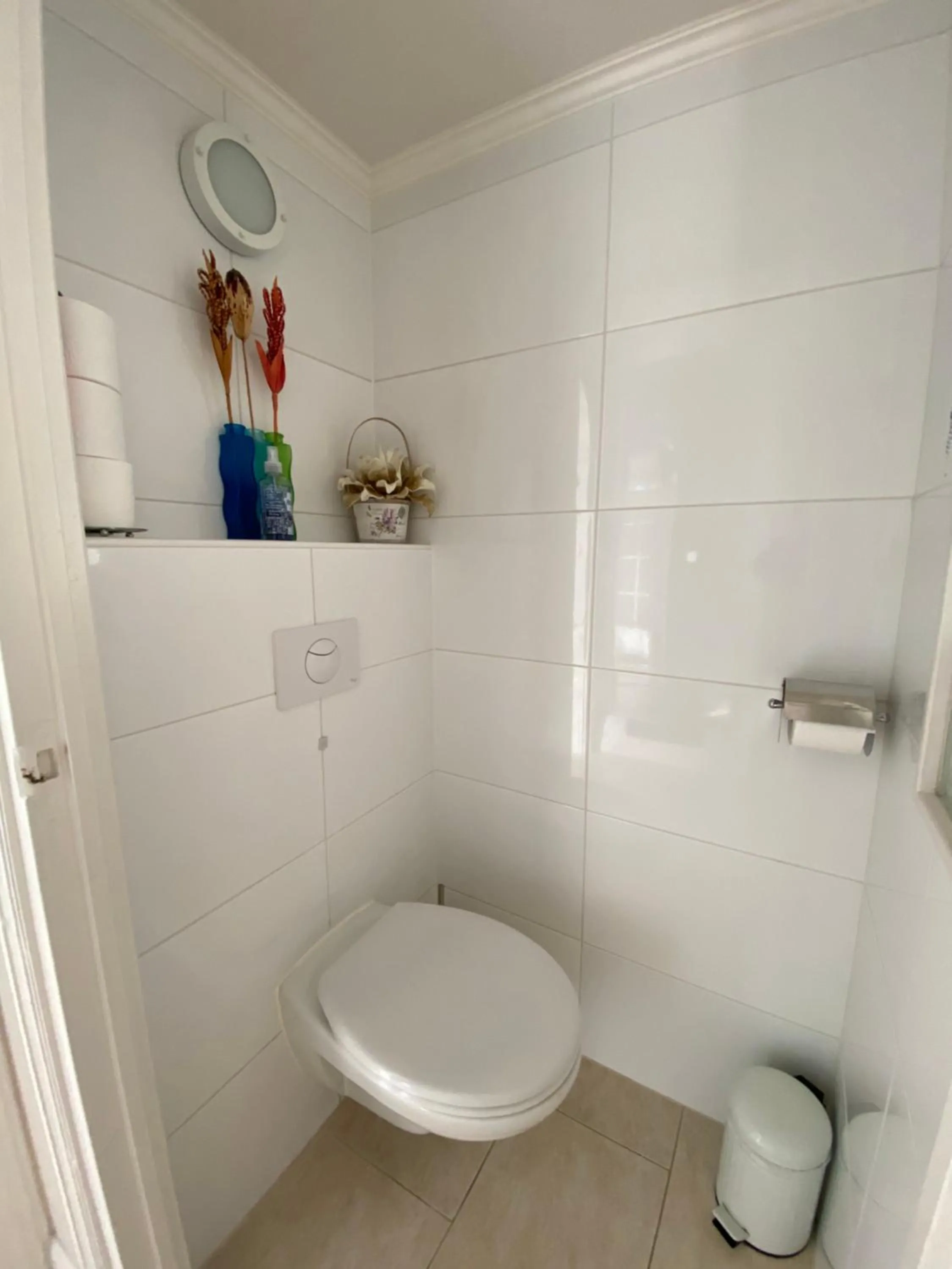 Toilet in Mevira Appartement