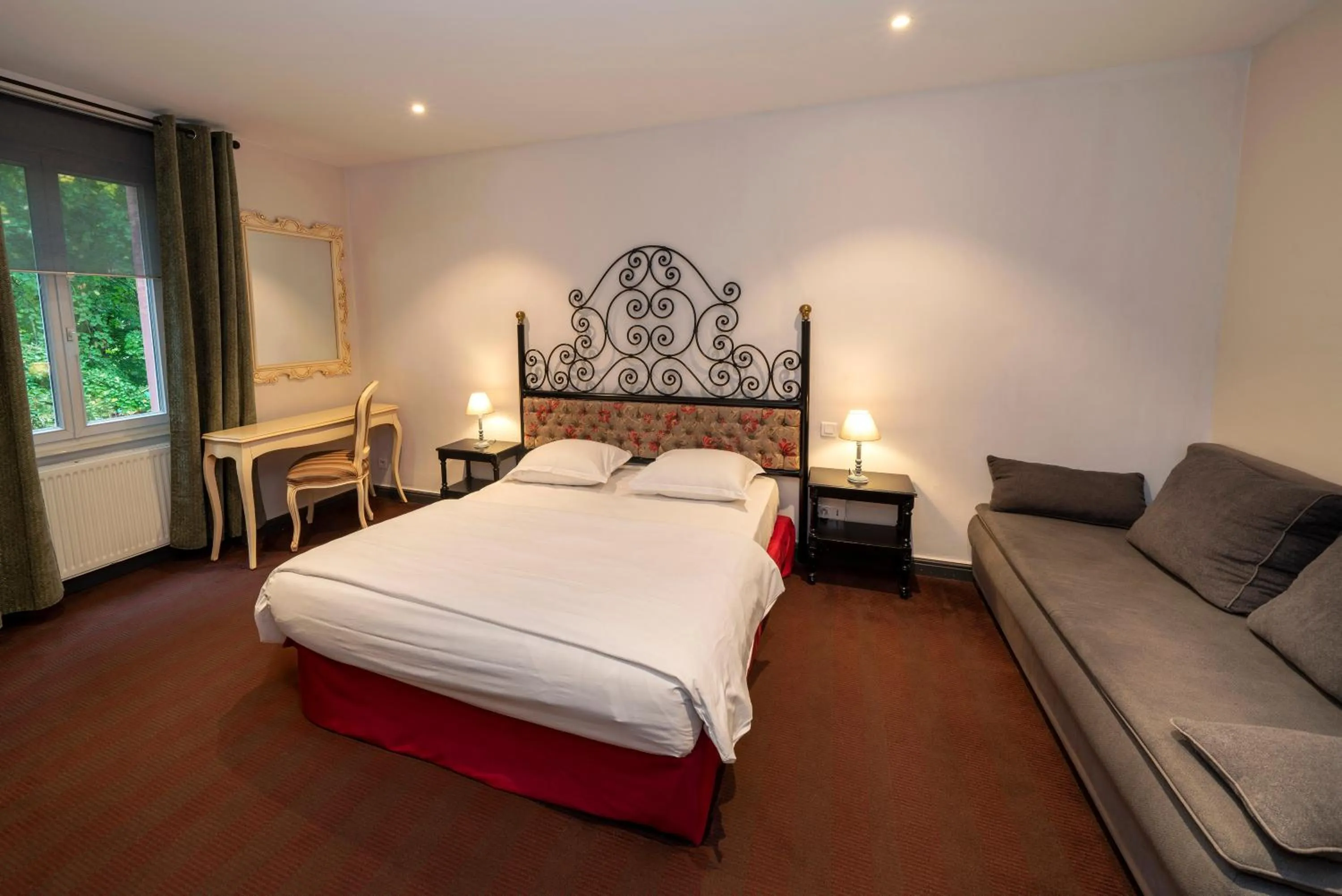 Bed in Hôtel du Parc, Restaurant, Spa & Wellness