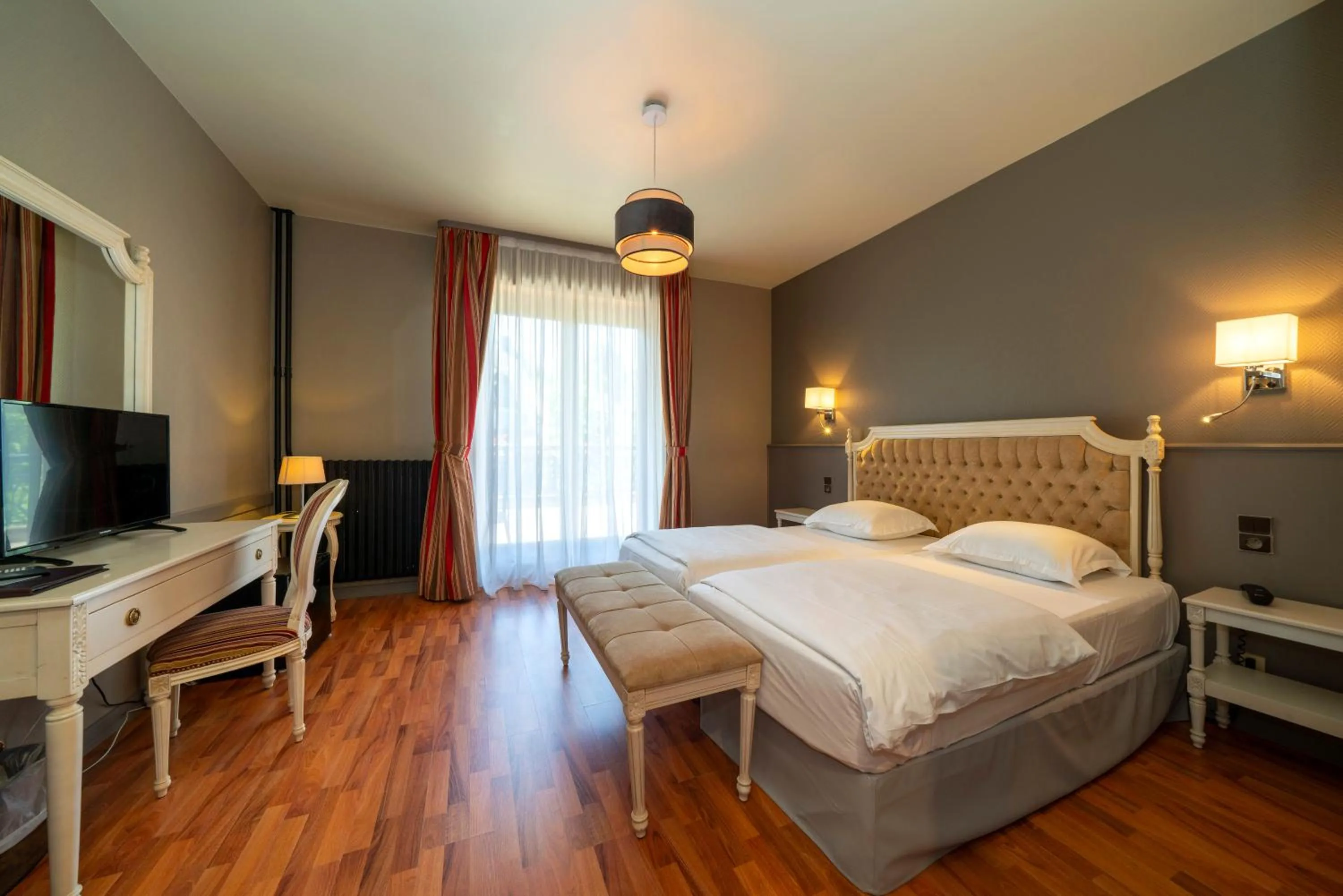 Bed in Hôtel du Parc, Restaurant, Spa & Wellness