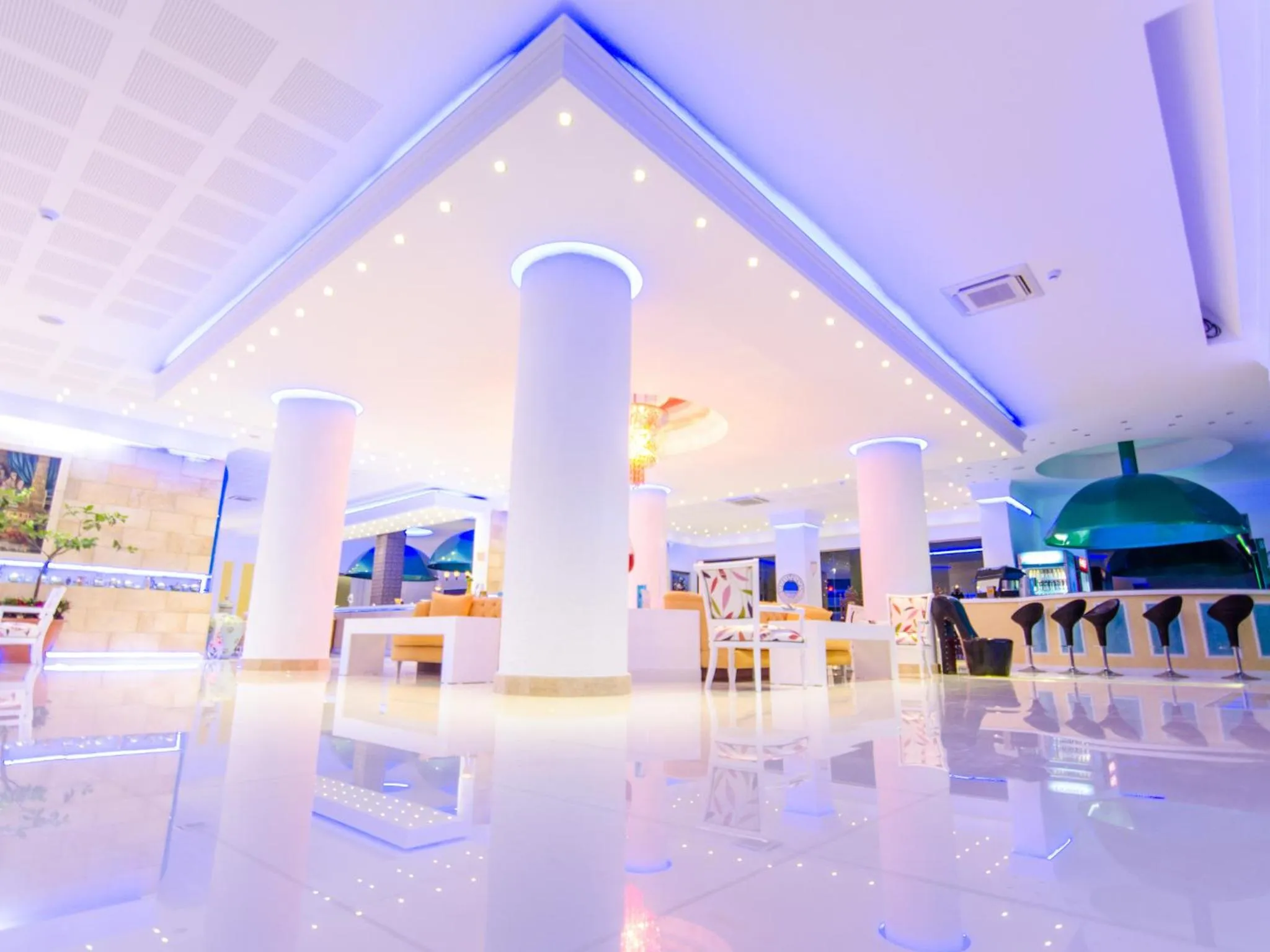 Lobby or reception in Phoenicia Luxury Hotel