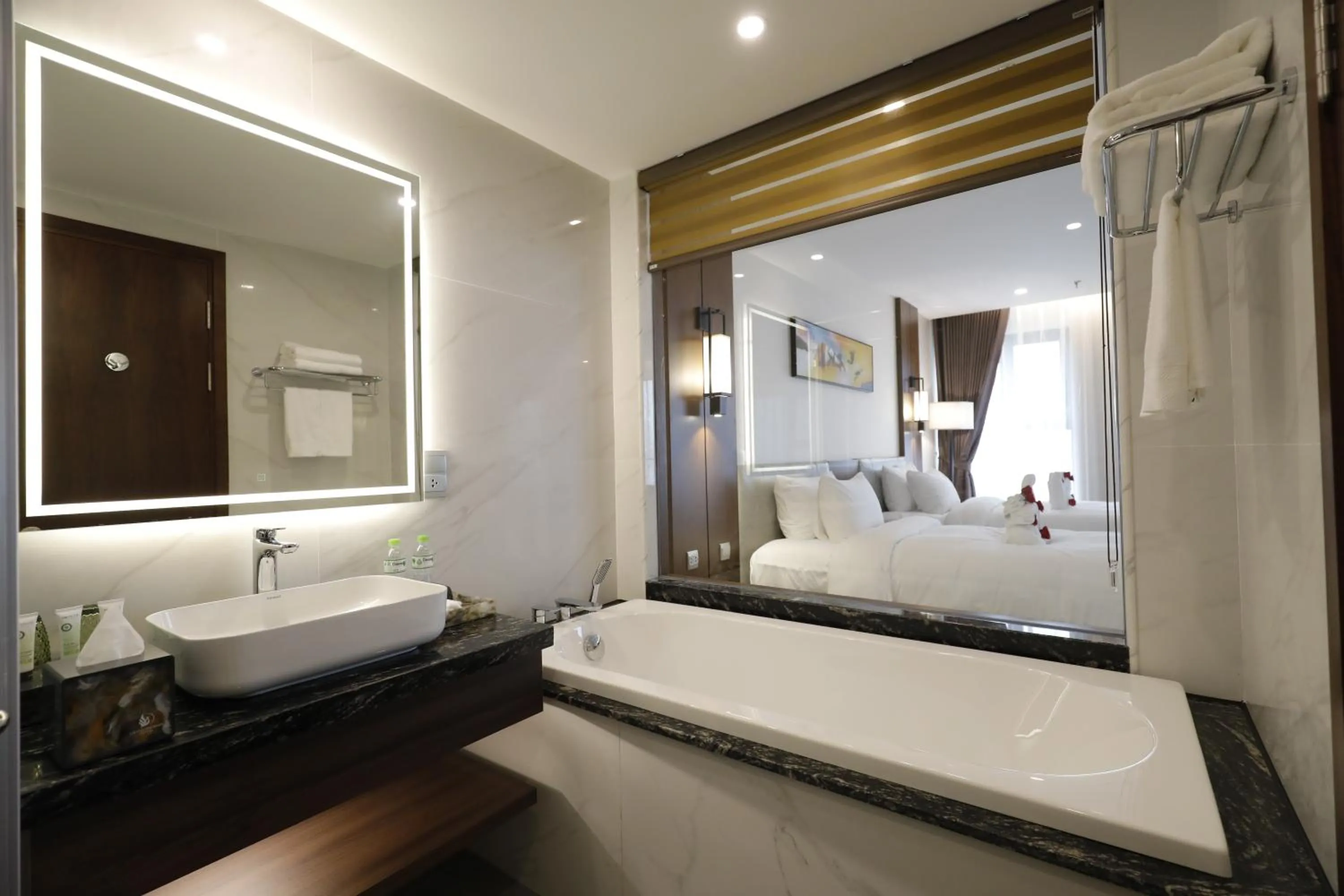 Bathroom, Bed in Grand Phoenix Hotel Bac Ninh