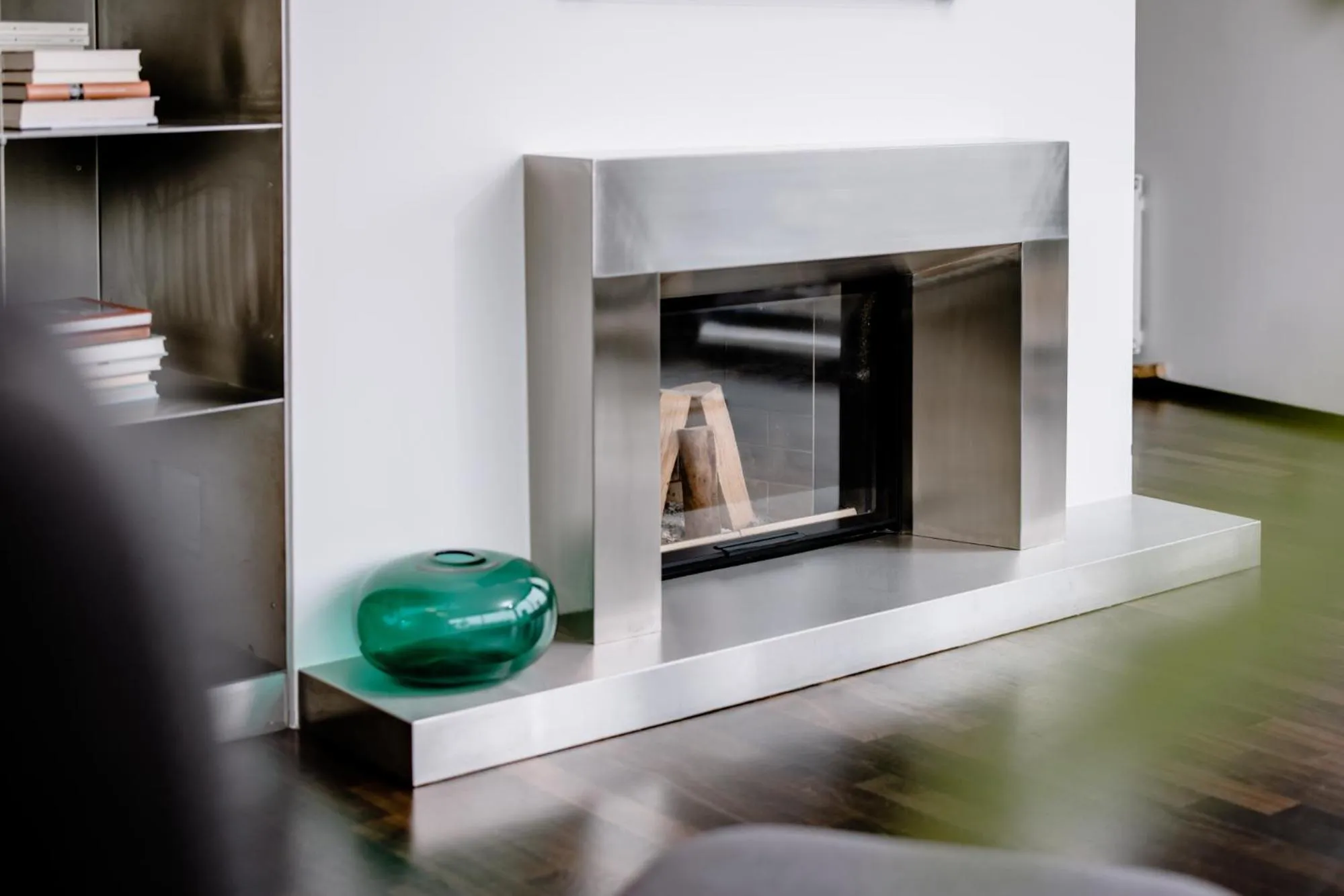 flat iron in THE FLAG Zürich