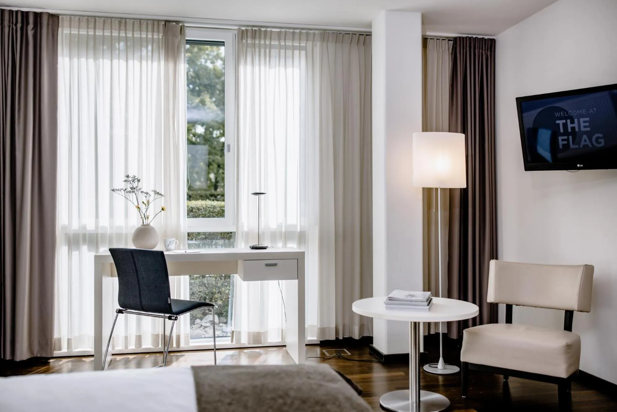 TV and multimedia, Bed in THE FLAG Zürich