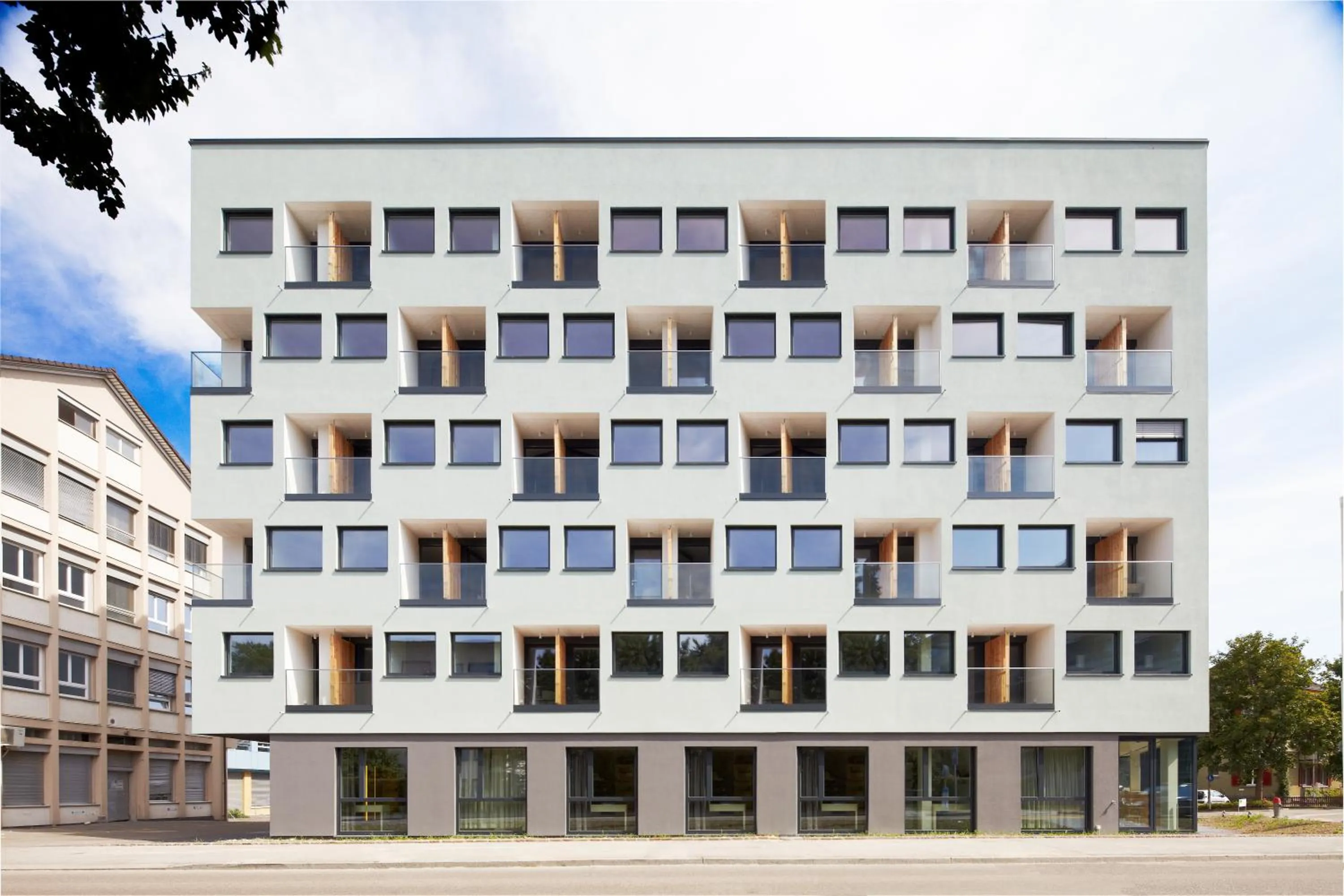 Facade/entrance in THE FLAG Zürich