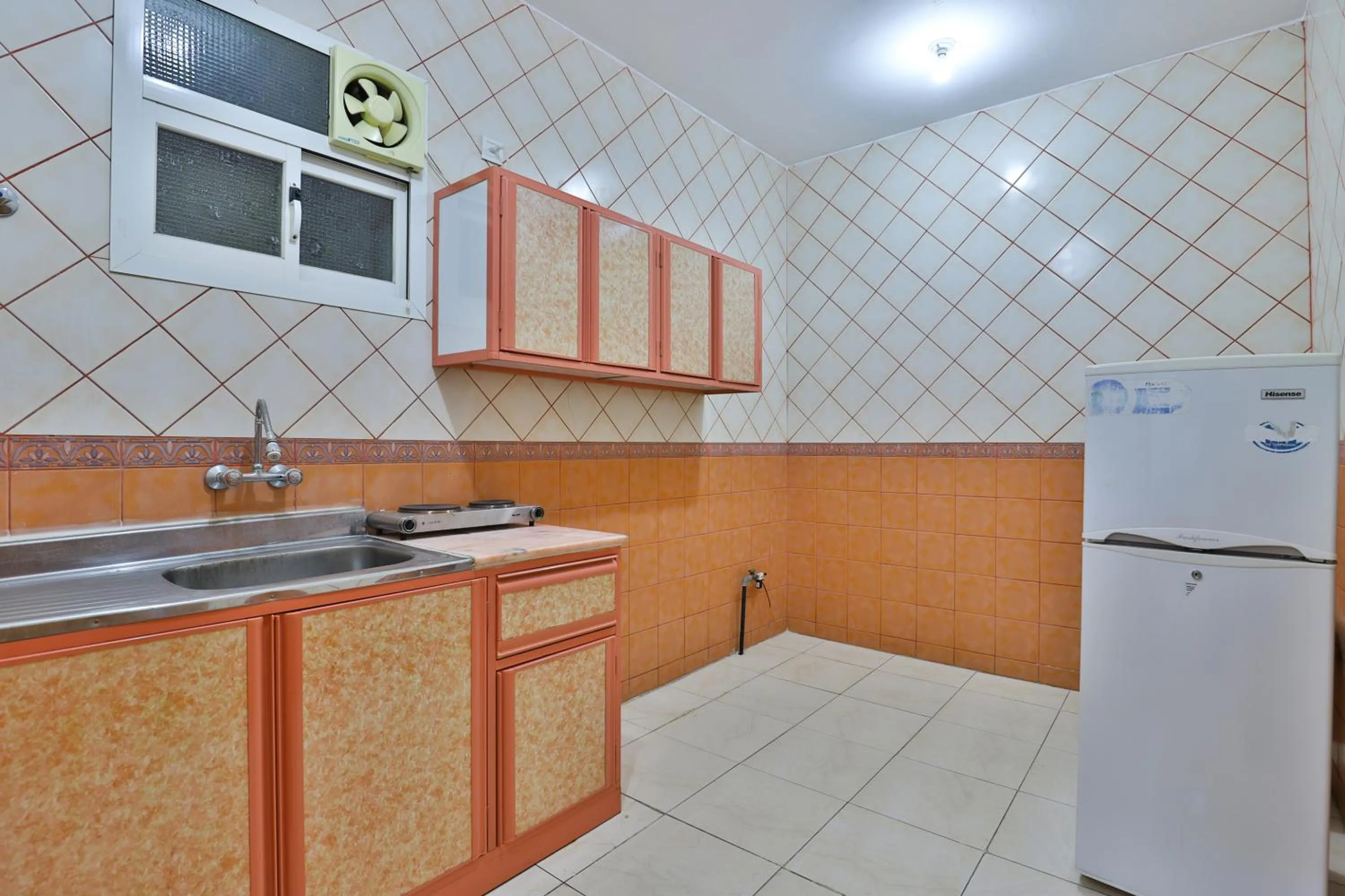 Kitchen or kitchenette, Kitchen/Kitchenette in OYO 369 Arwa Alqosor