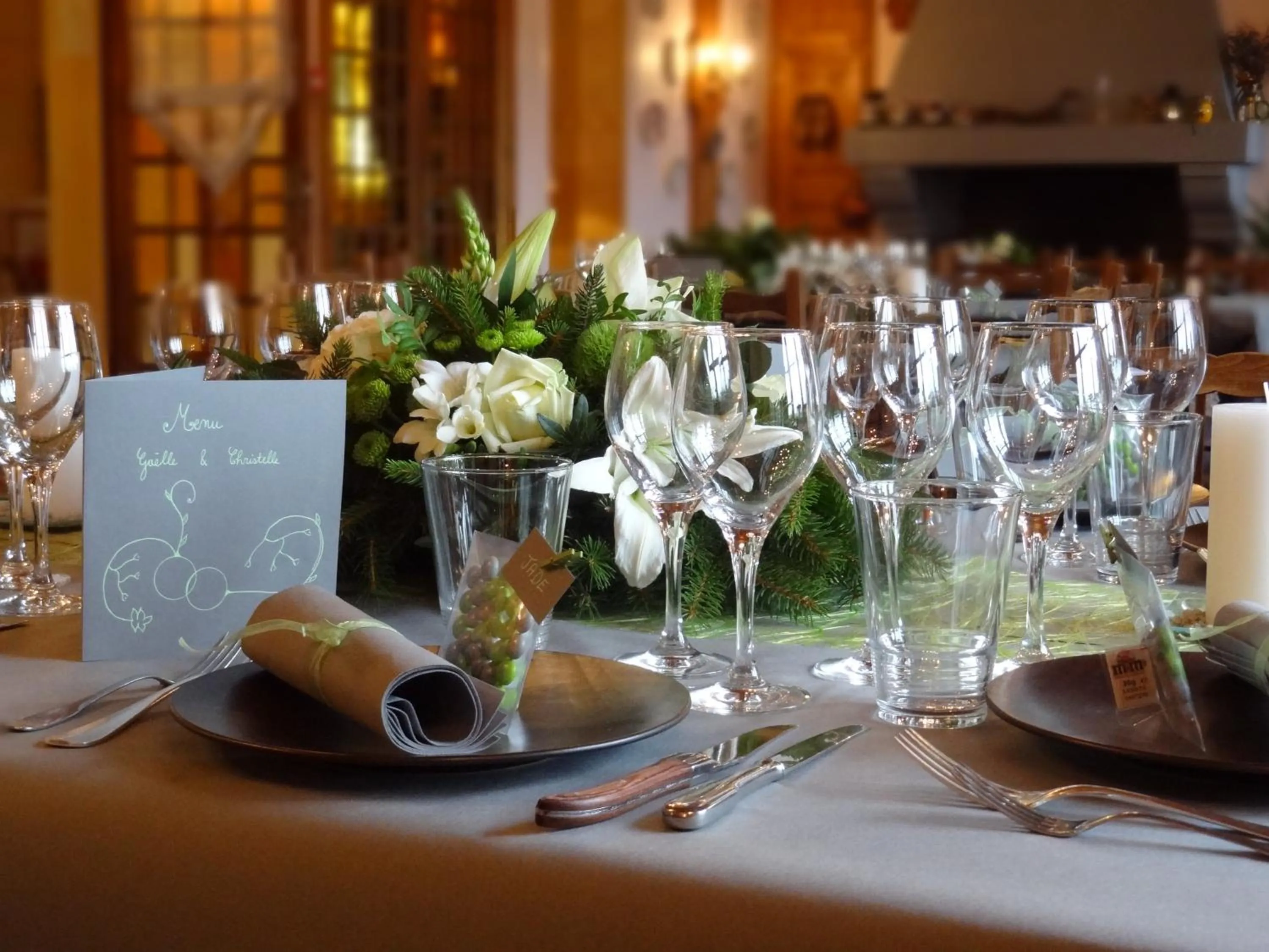 Restaurant/places to eat in Hotel Christiania