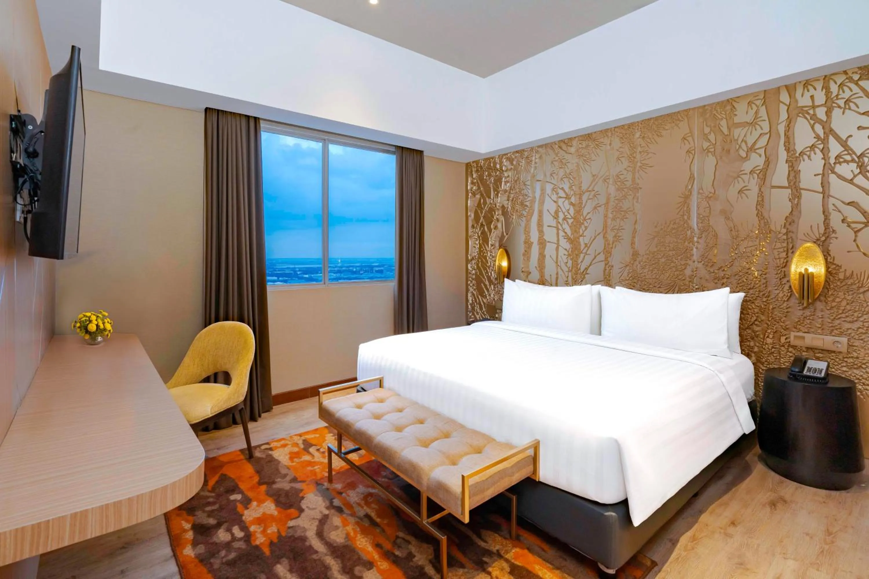 Bed in Aston Gresik Hotel & Conference Center