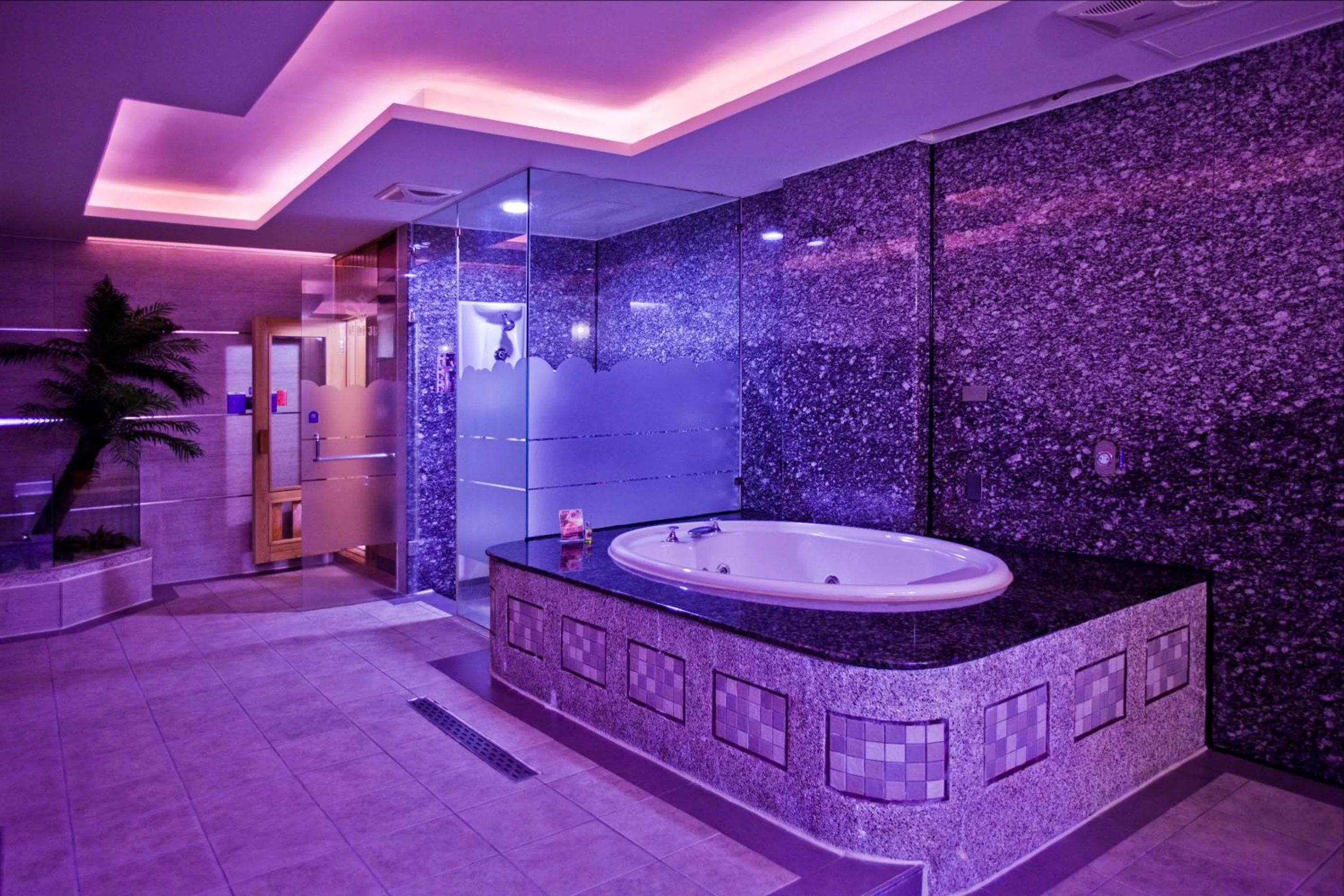 Bathroom in PGS Motel