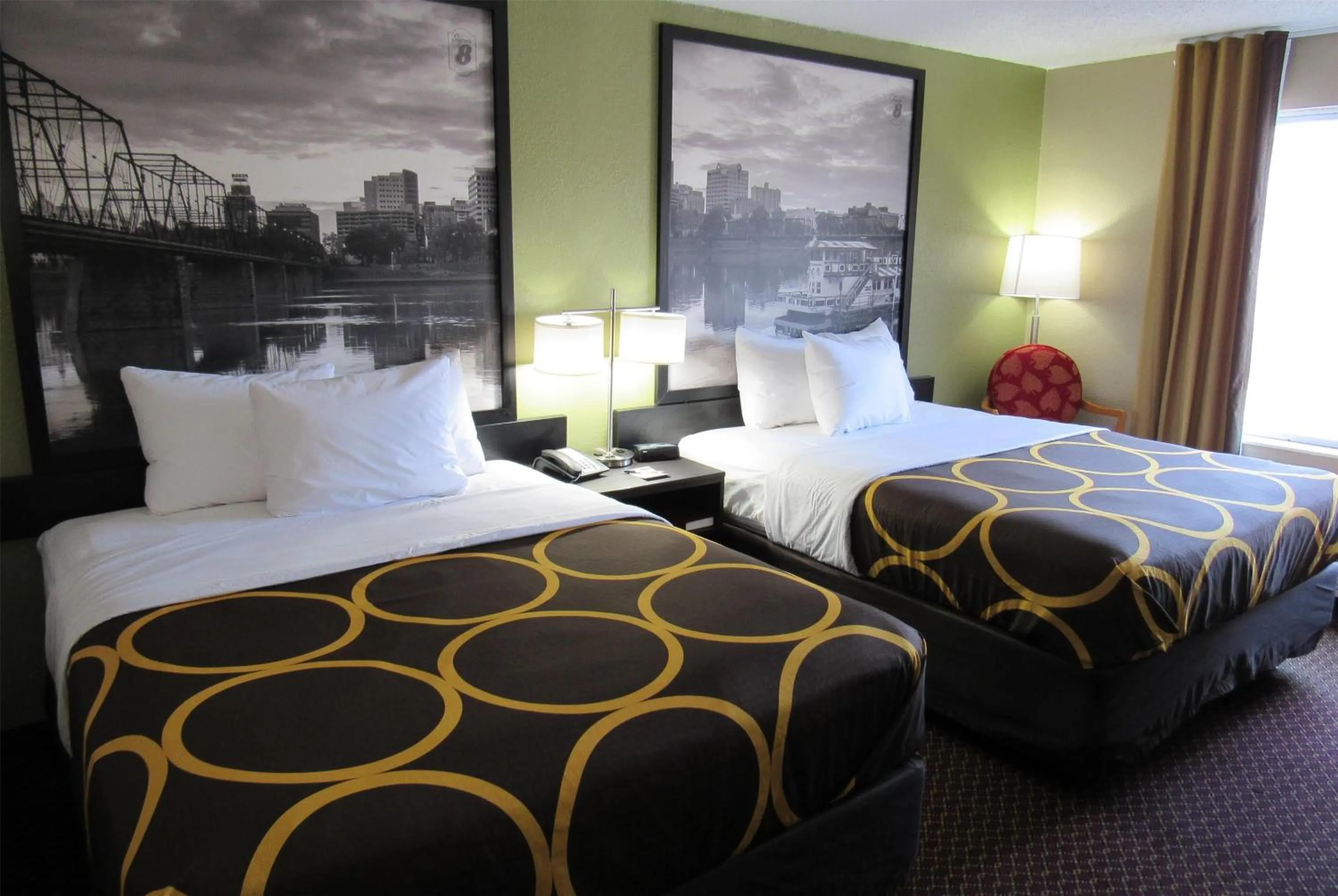 Photo of the whole room, Bed in Super 8 by Wyndham New Cumberland