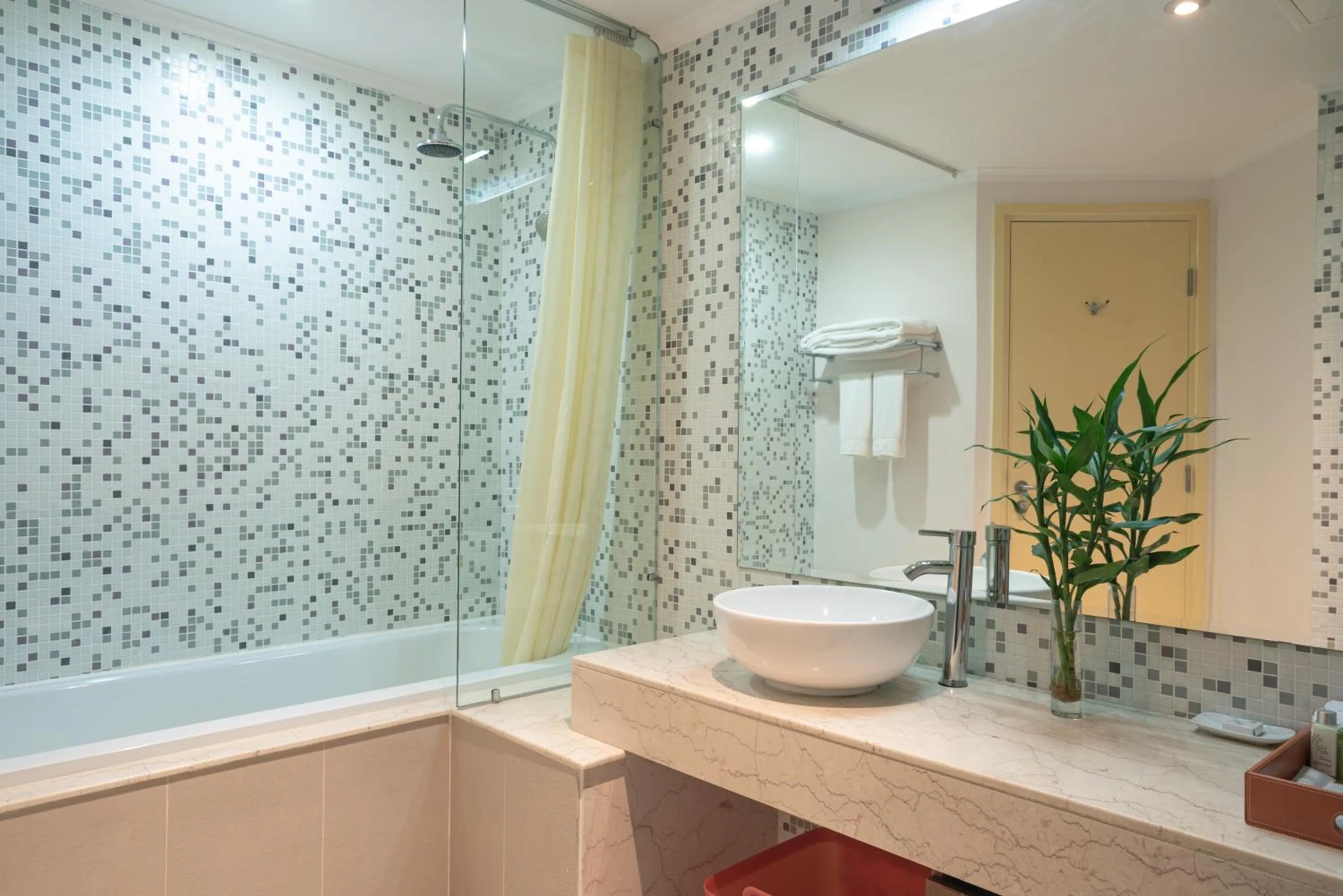 Central Mansions Serviced Apartments