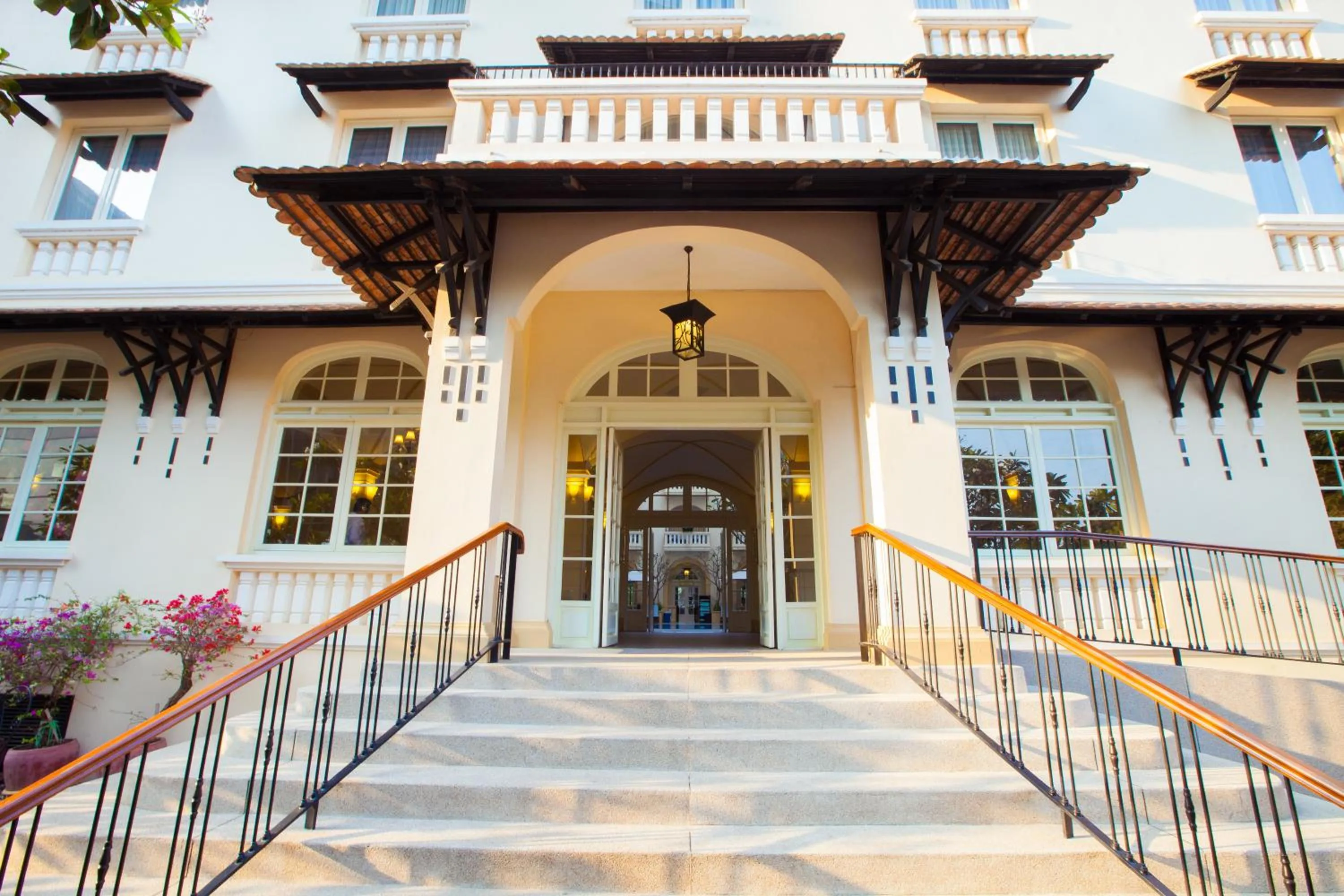 Facade/entrance in Central Mansions Serviced Apartments