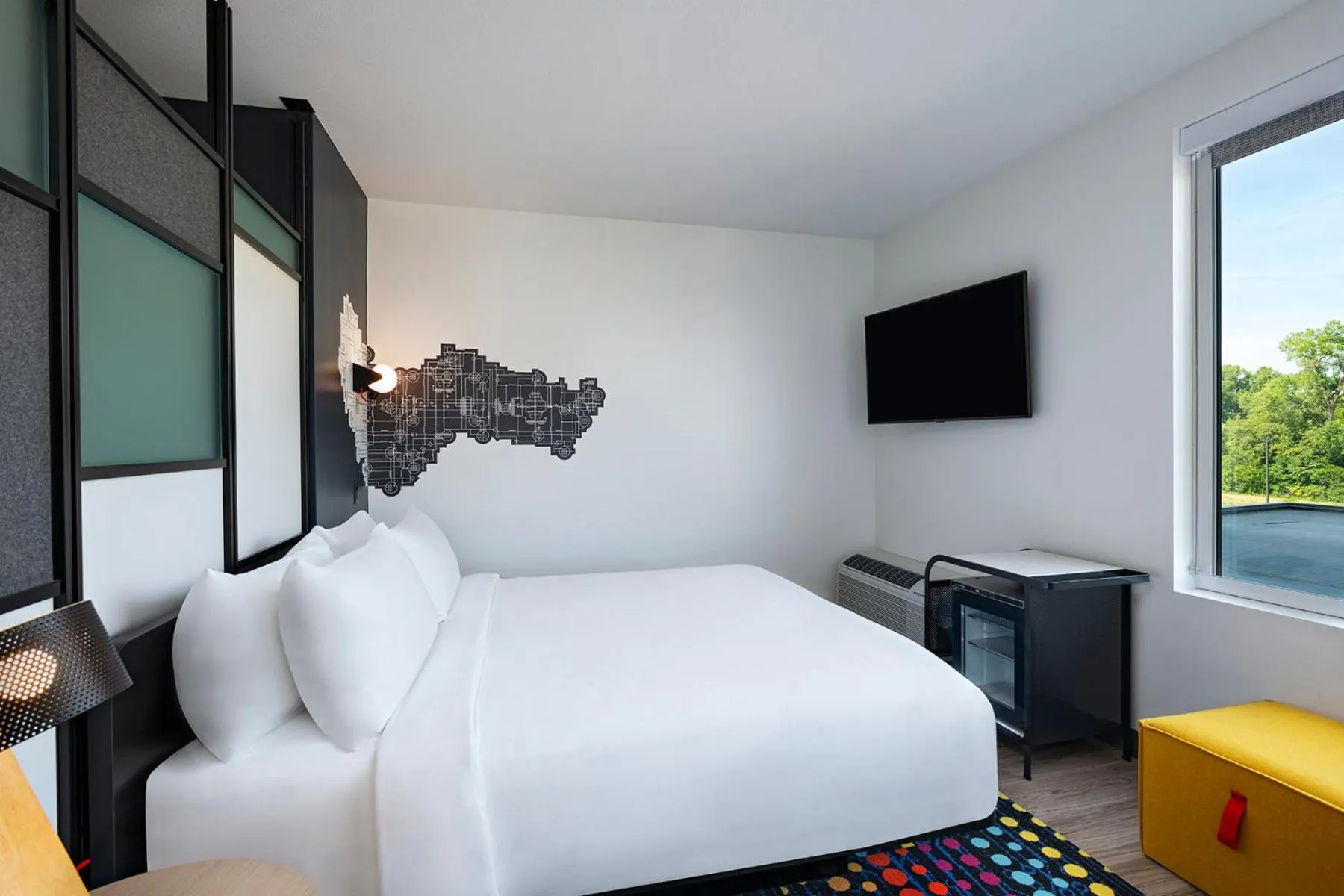Bed in Aloft Omaha West