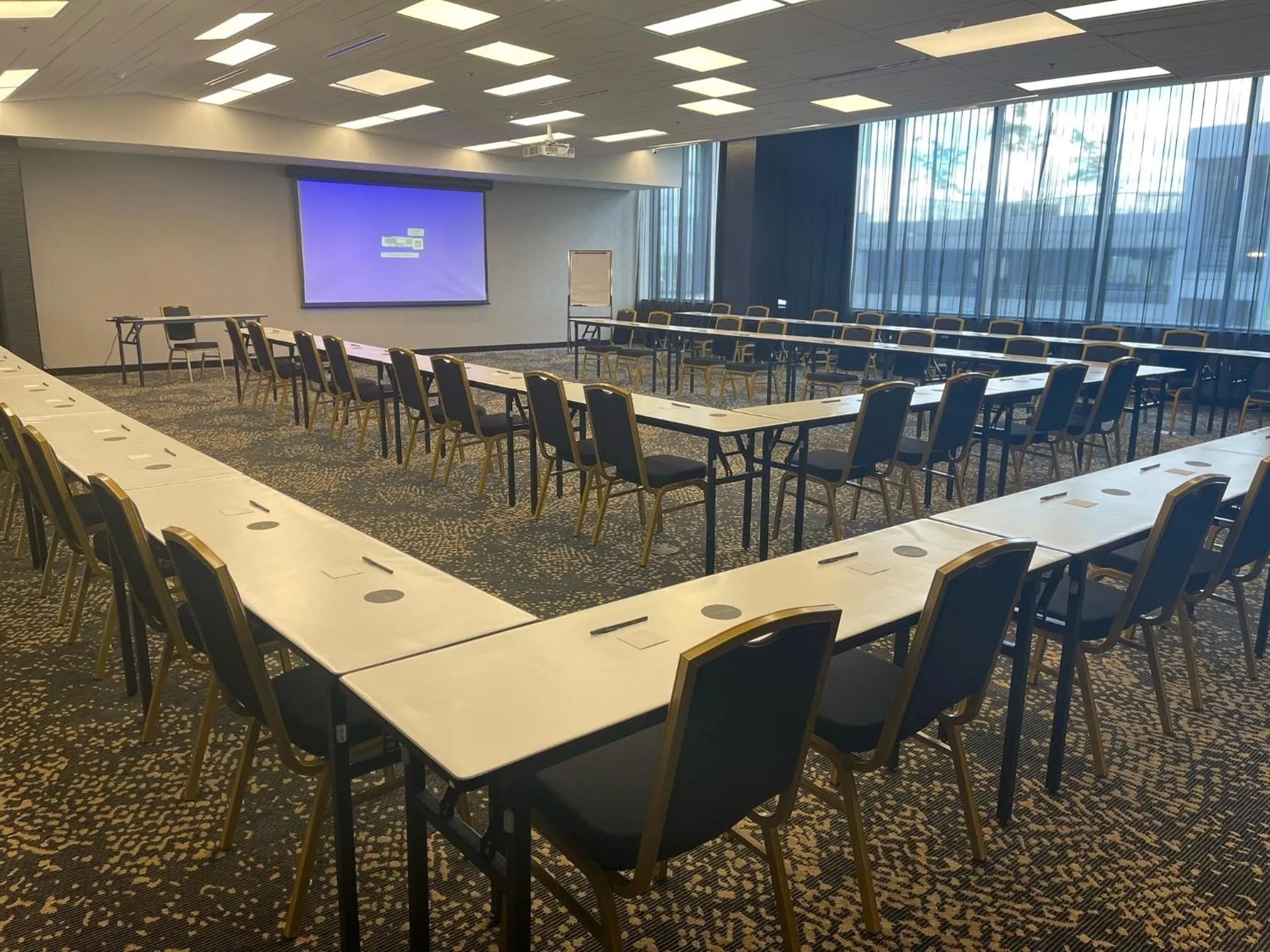 Meeting/conference room in Courtyard by Marriott Montreal Brossard