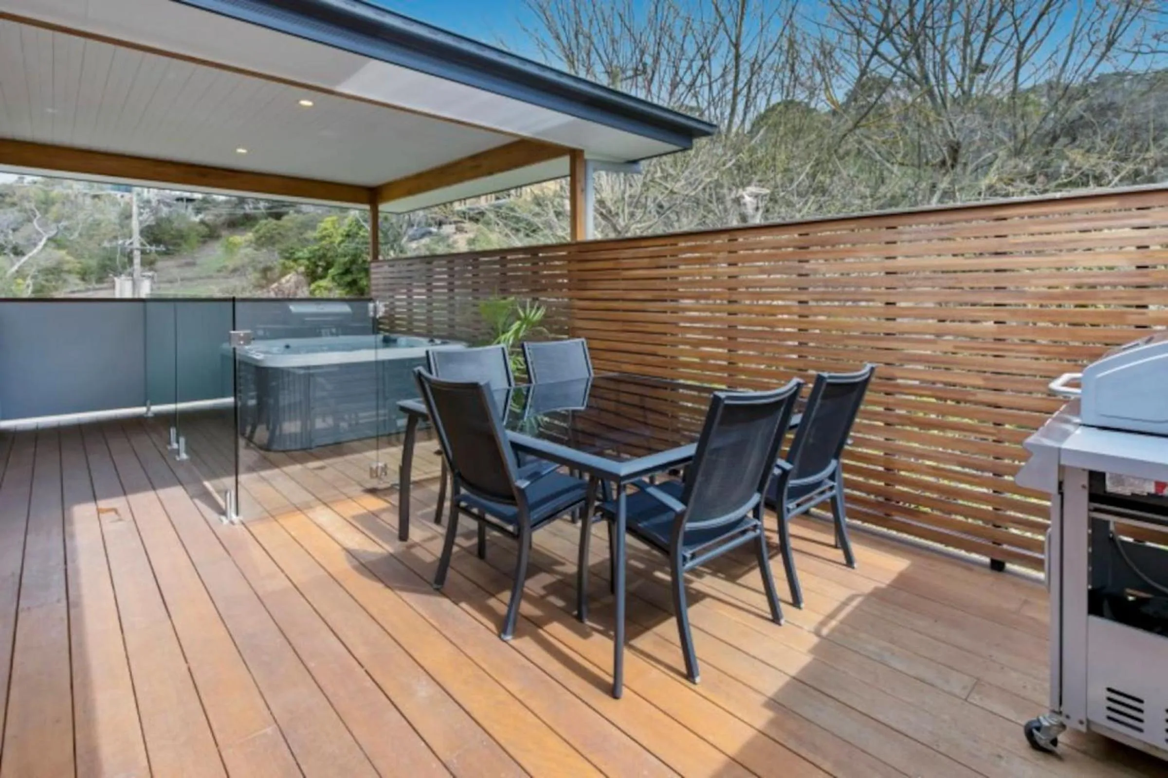 BBQ facilities in HALE KUPA Rye Beach House Spa Table Tennis