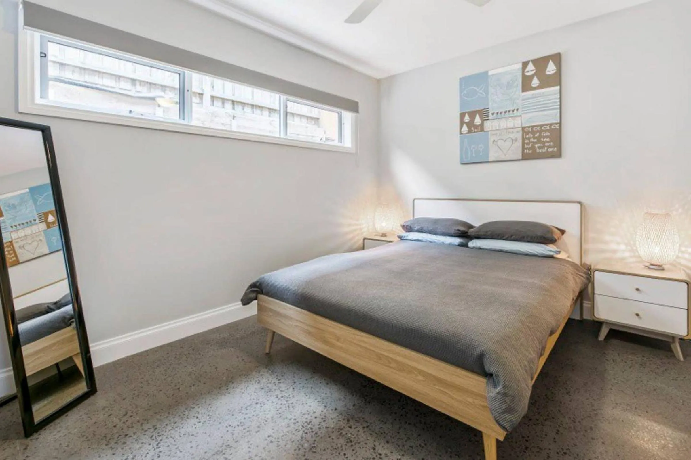 Bed in HALE KUPA Rye Beach House Spa Table Tennis