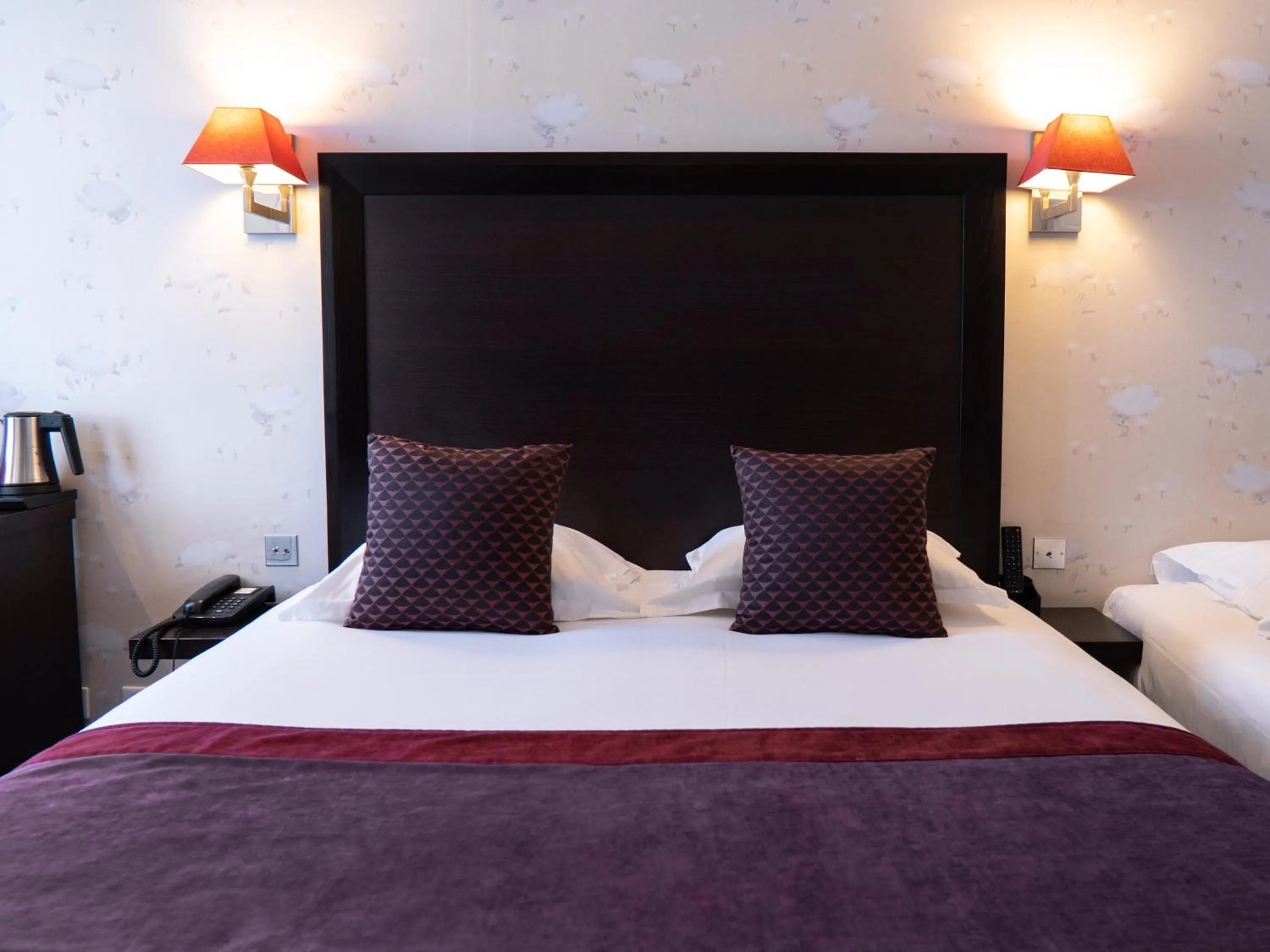 Bedroom, Bed in Virgina